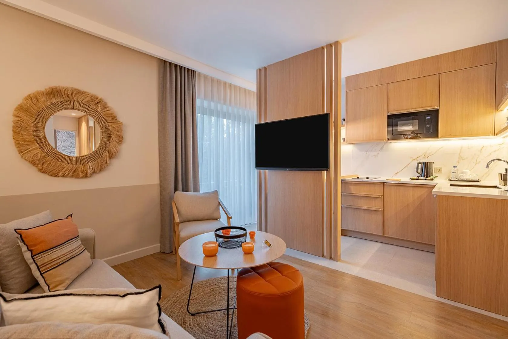 Oli Hotel and Suites