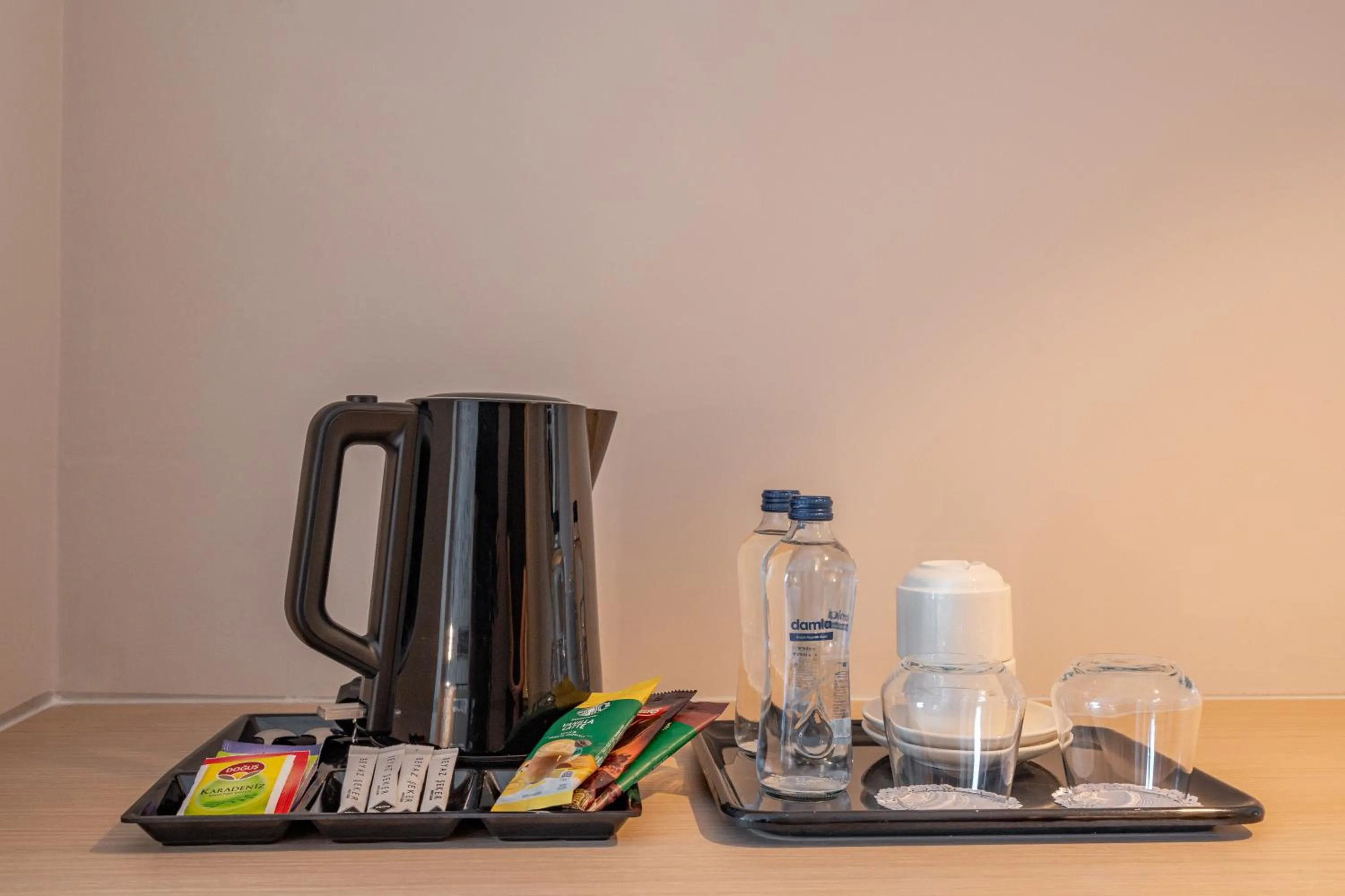 Coffee/tea facilities in Oli Hotel and Suites