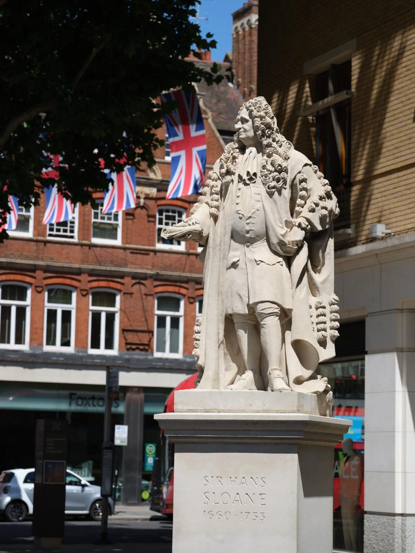 Area and facilities in The Apartments by The Sloane Club