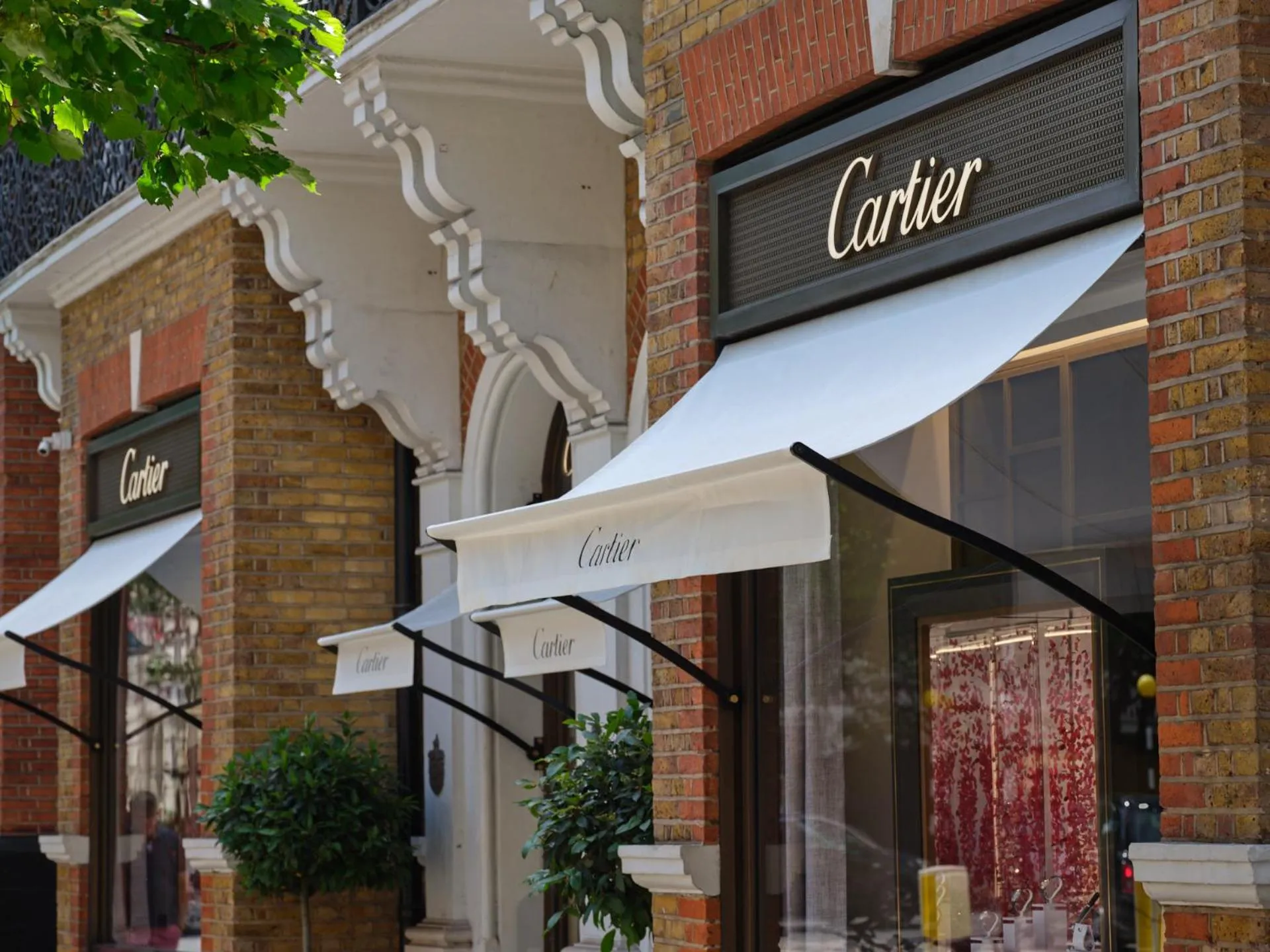 Area and facilities in The Apartments by The Sloane Club