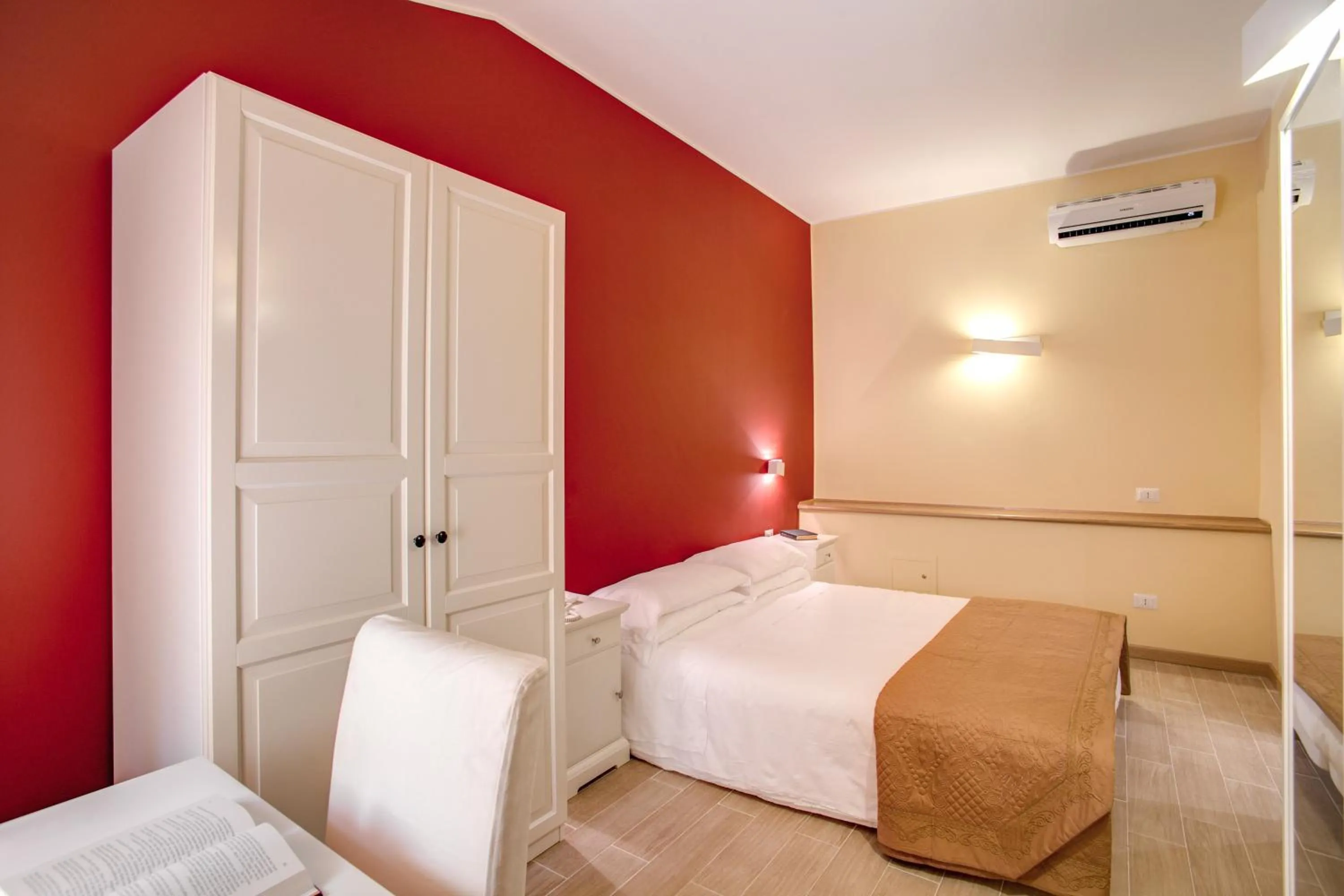 Bed in Top Floor Navona