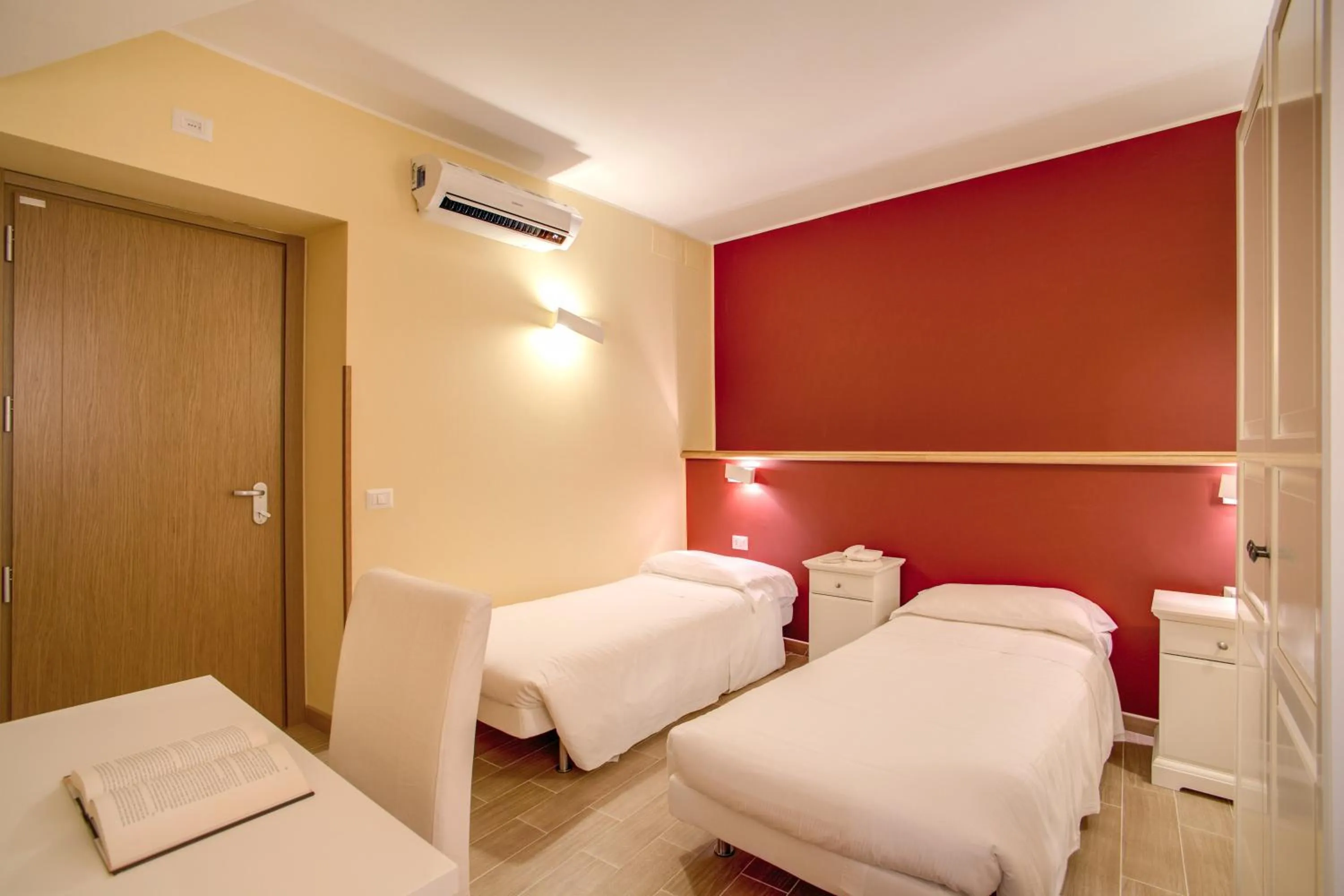 Bed in Top Floor Navona