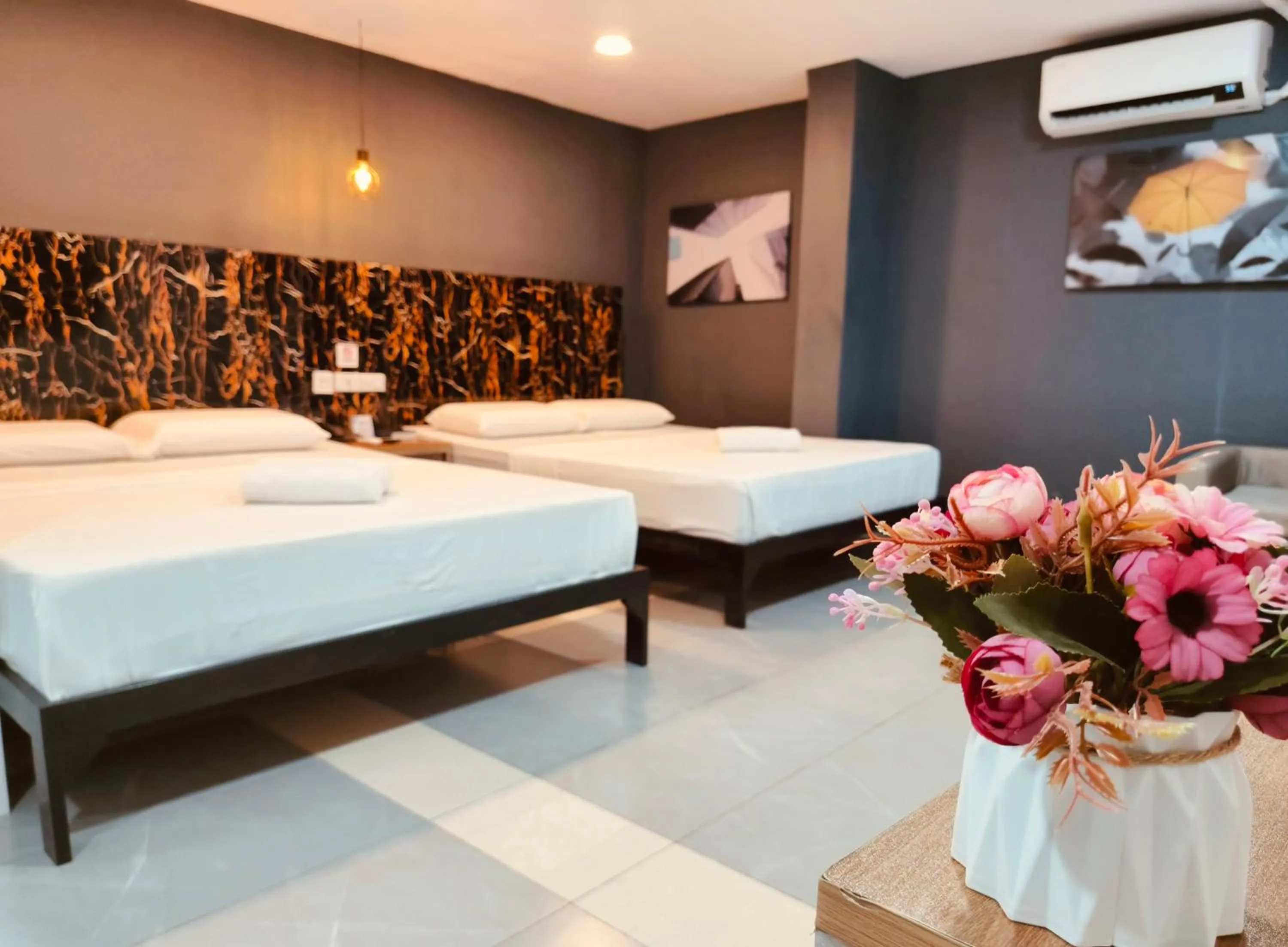 Bed in Maine City Residences Tramo