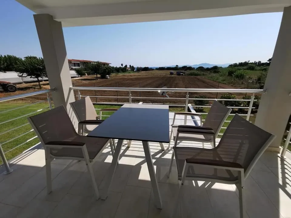 Ionion Beach Apartment Hotel & Spa