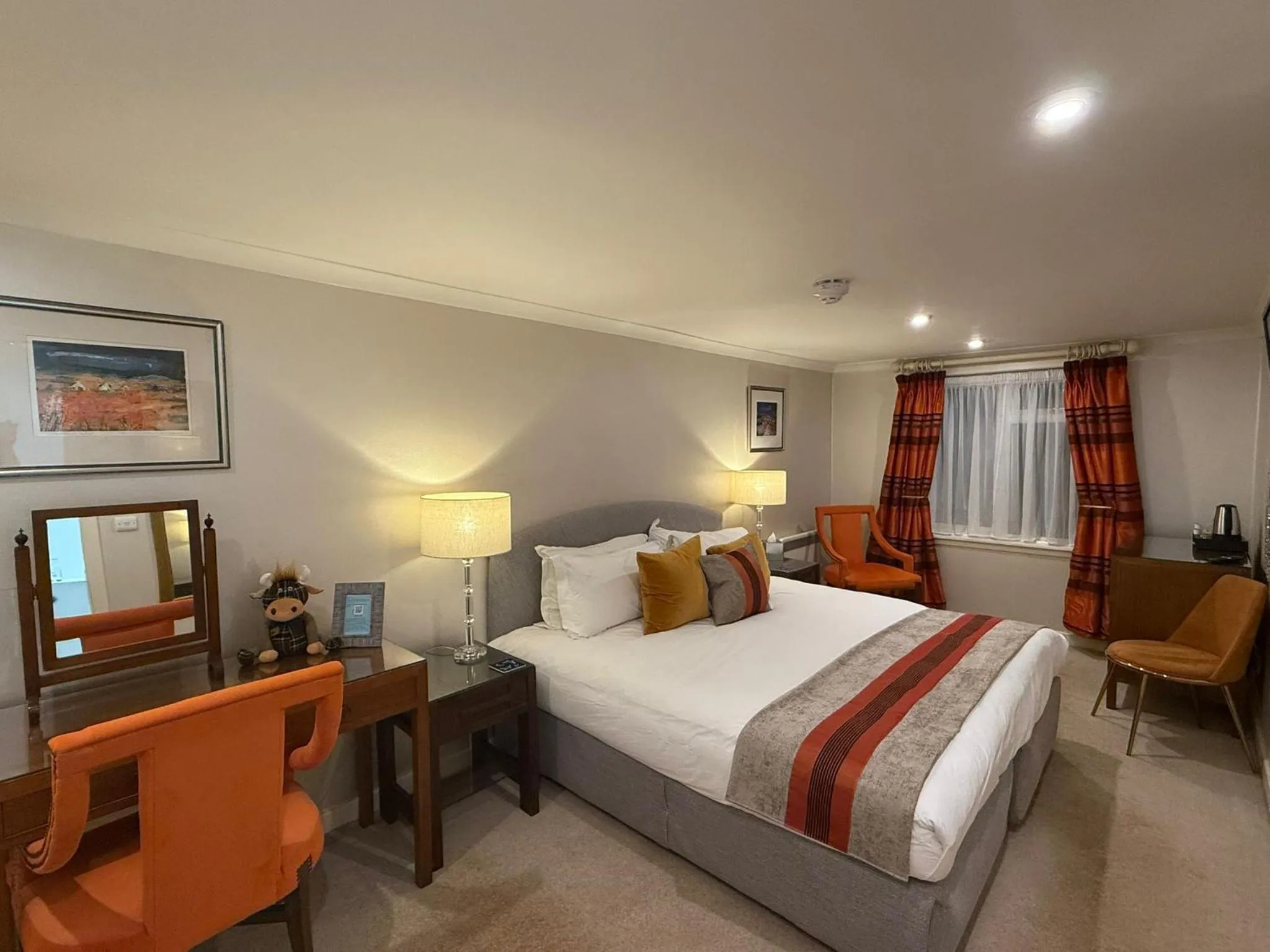 Bedroom, Bed in The Airds Hotel and Restaurant