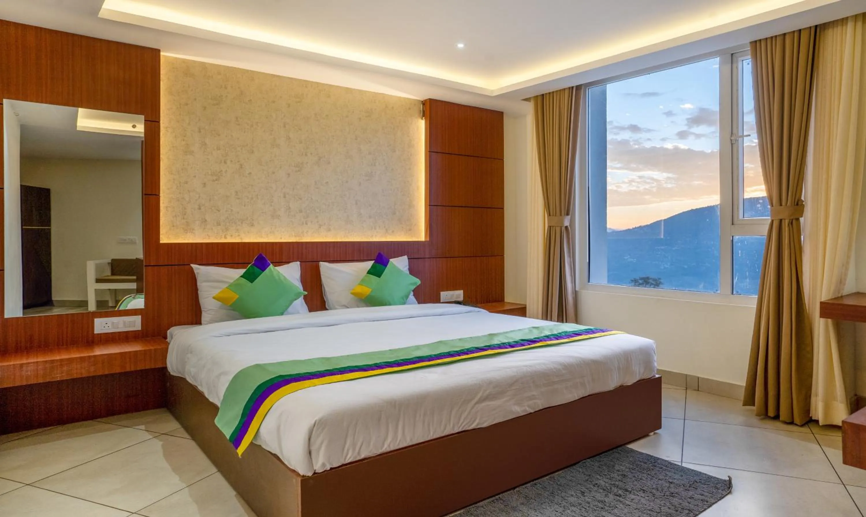 Hotels Meraki Grand, MG road