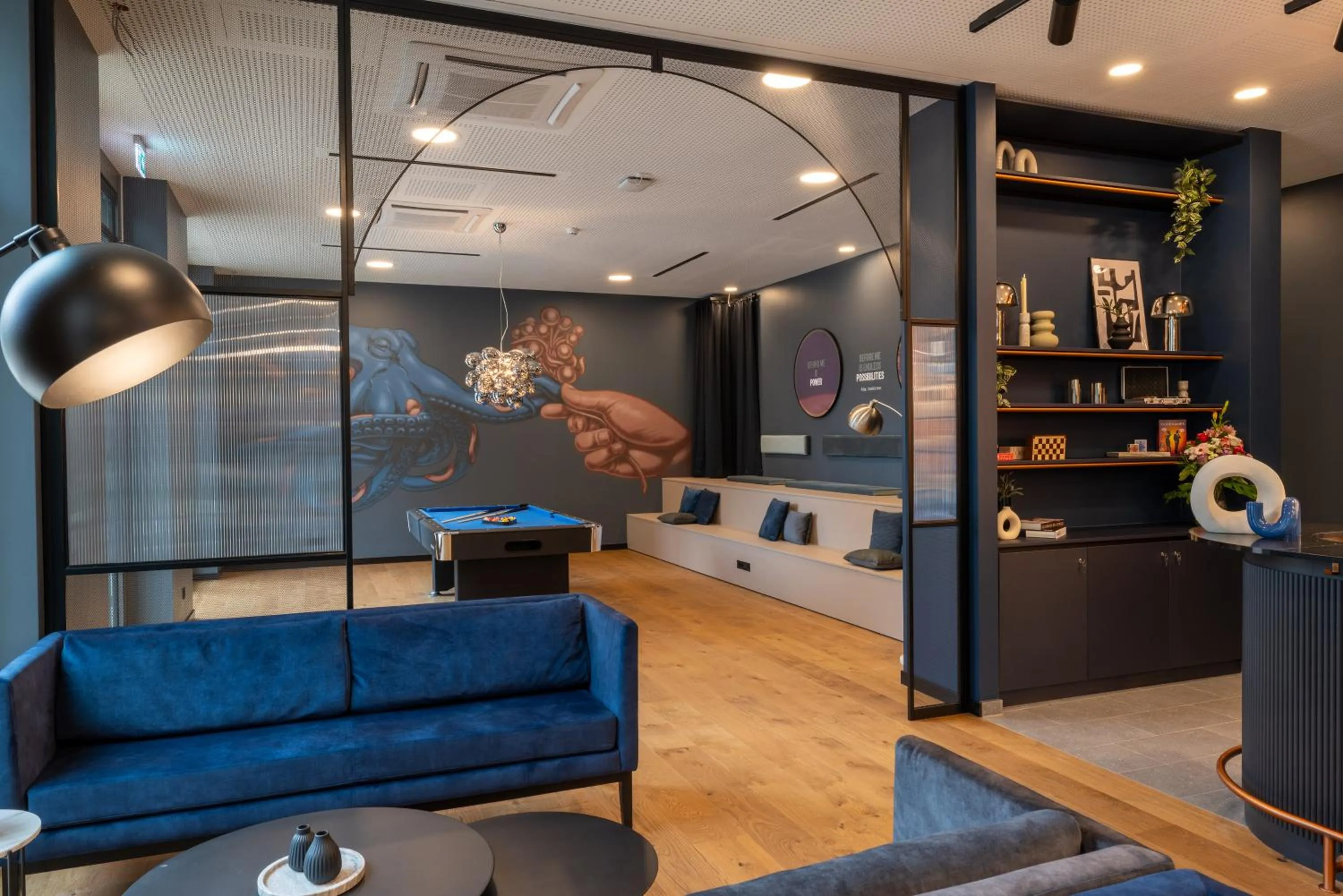 Billiard in The Base Munich