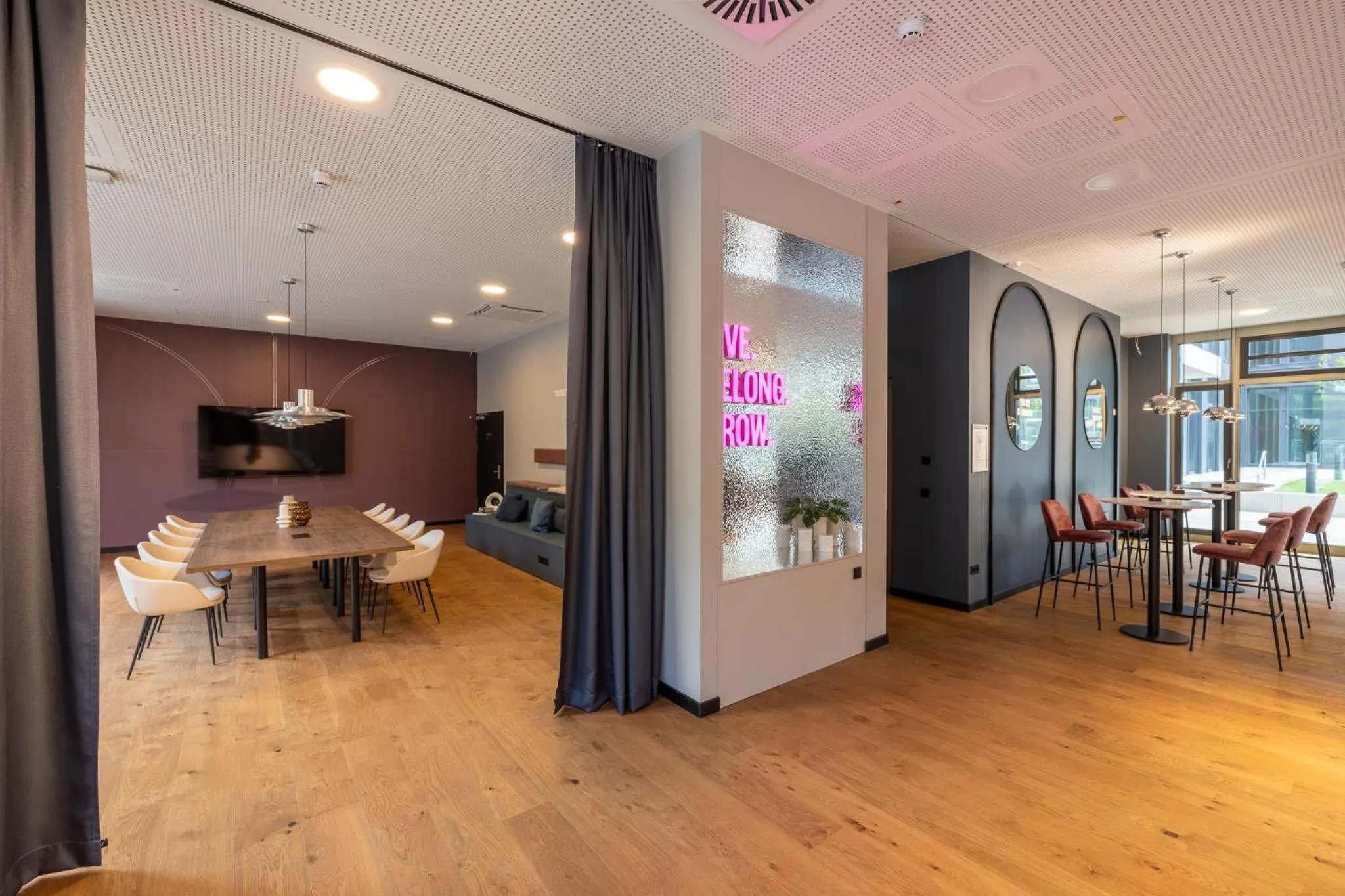 Communal lounge/ TV room in The Base Munich