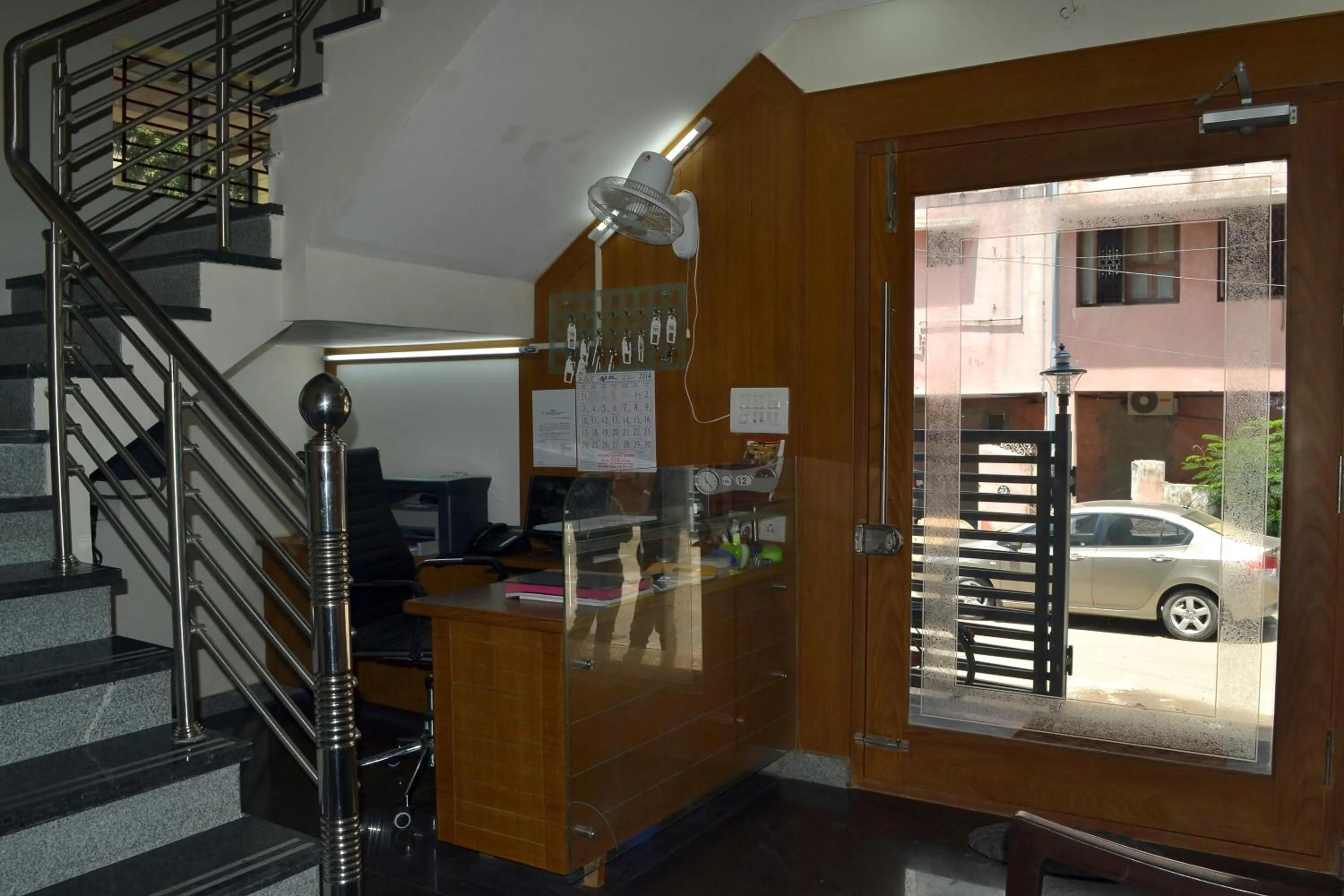 Lobby or reception in Metro Park