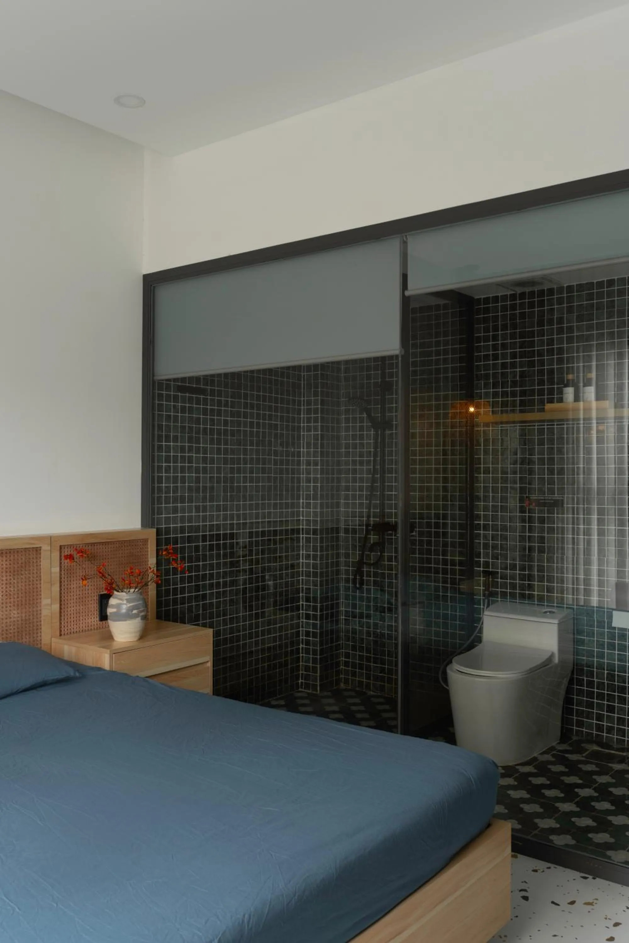 Property building, Bed in Zeus Living - City Central