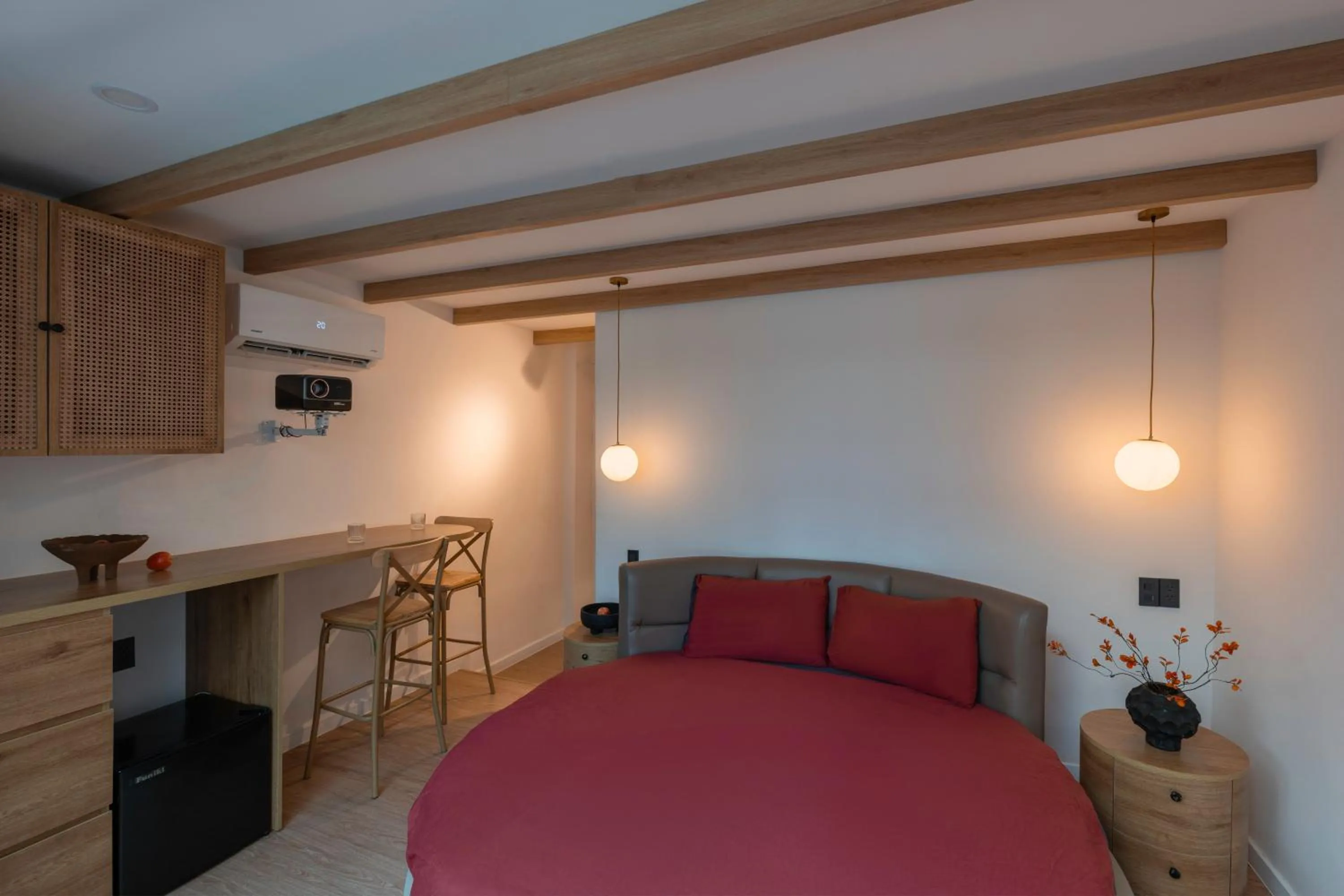 air conditioner, Bed in Zeus Living - City Central