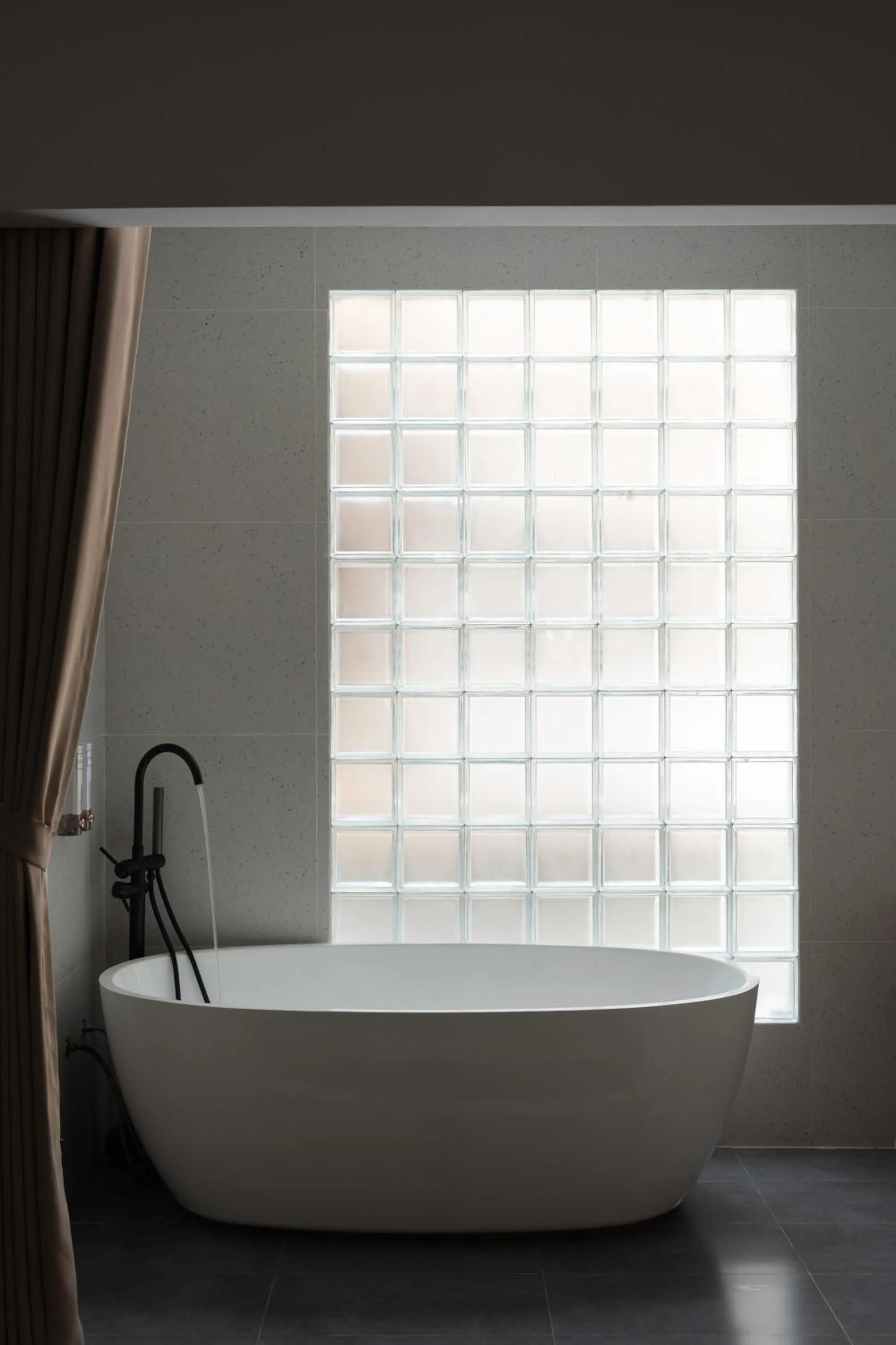 Bath, Bed in Zeus Living - City Central