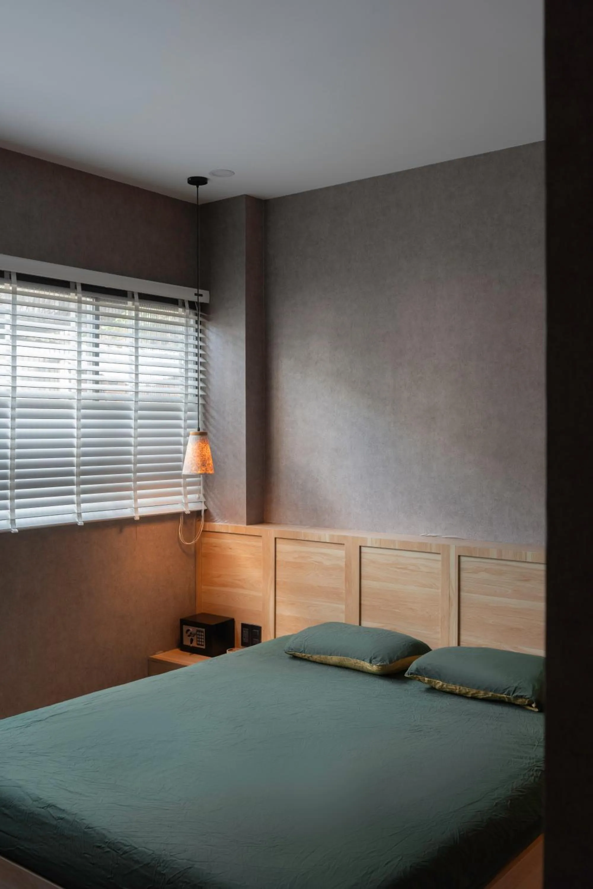 Property building, Bed in Zeus Living - City Central