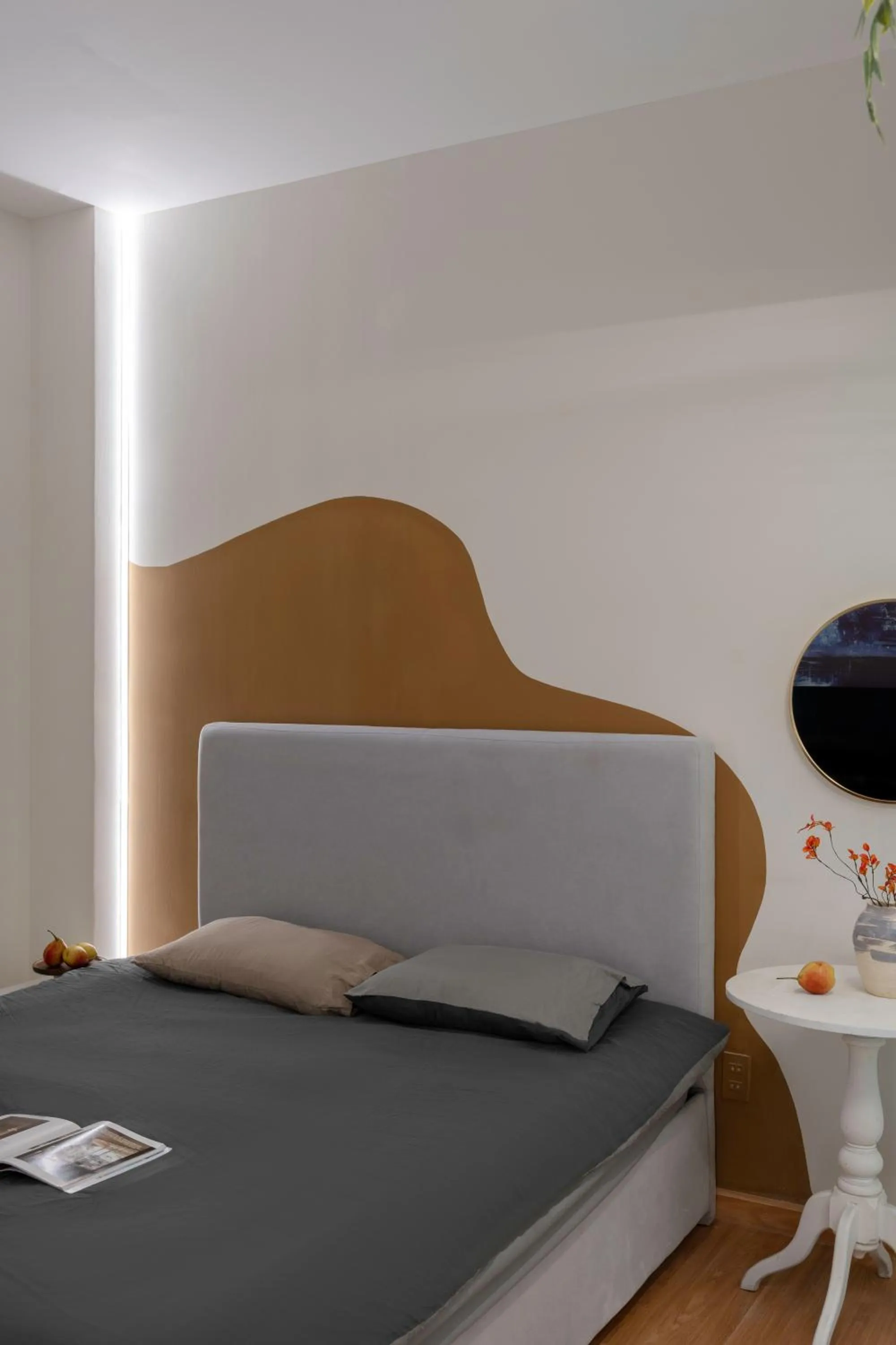 Property building, Bed in Zeus Living - City Central