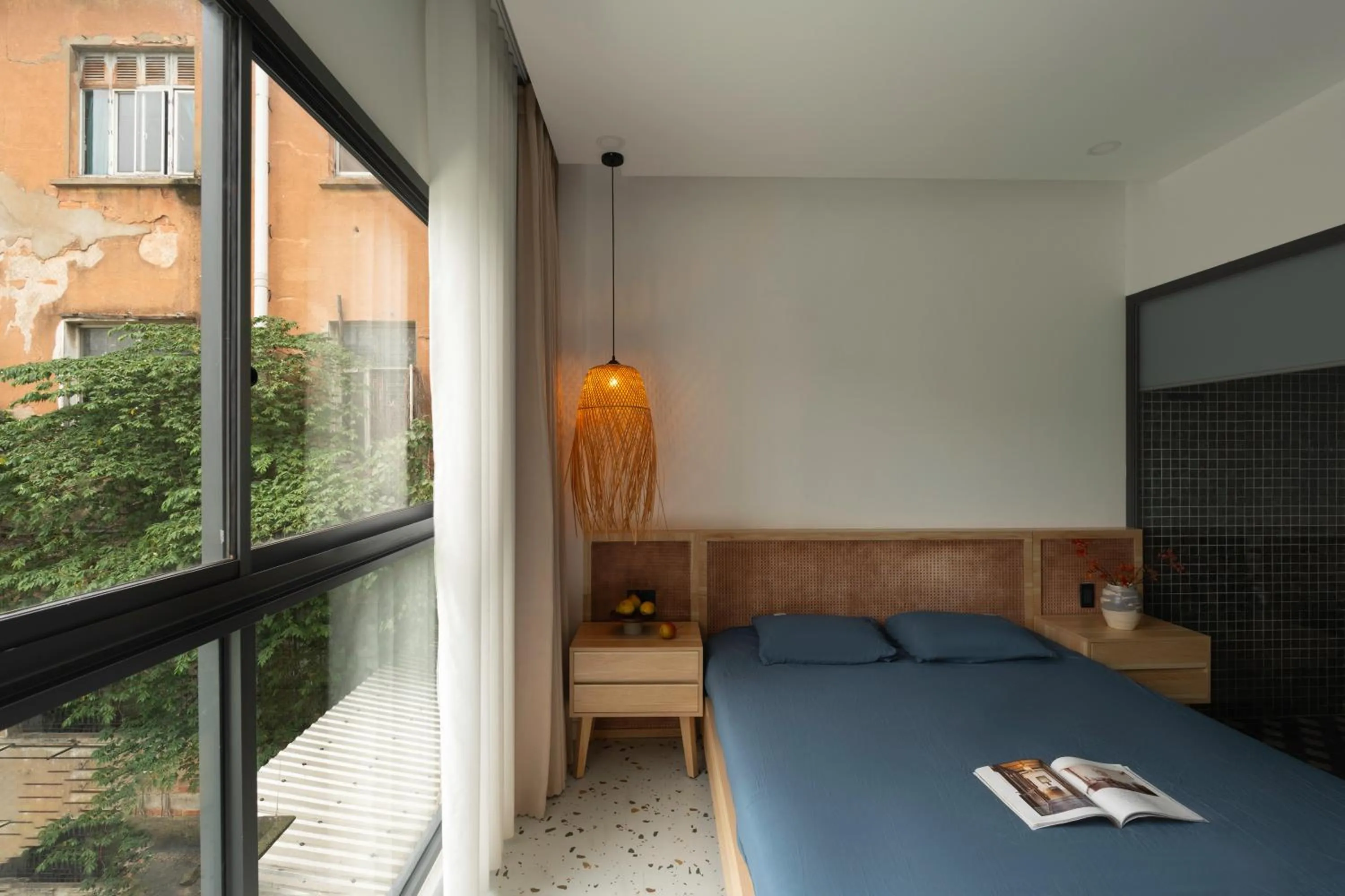 Property building, Bed in Zeus Living - City Central