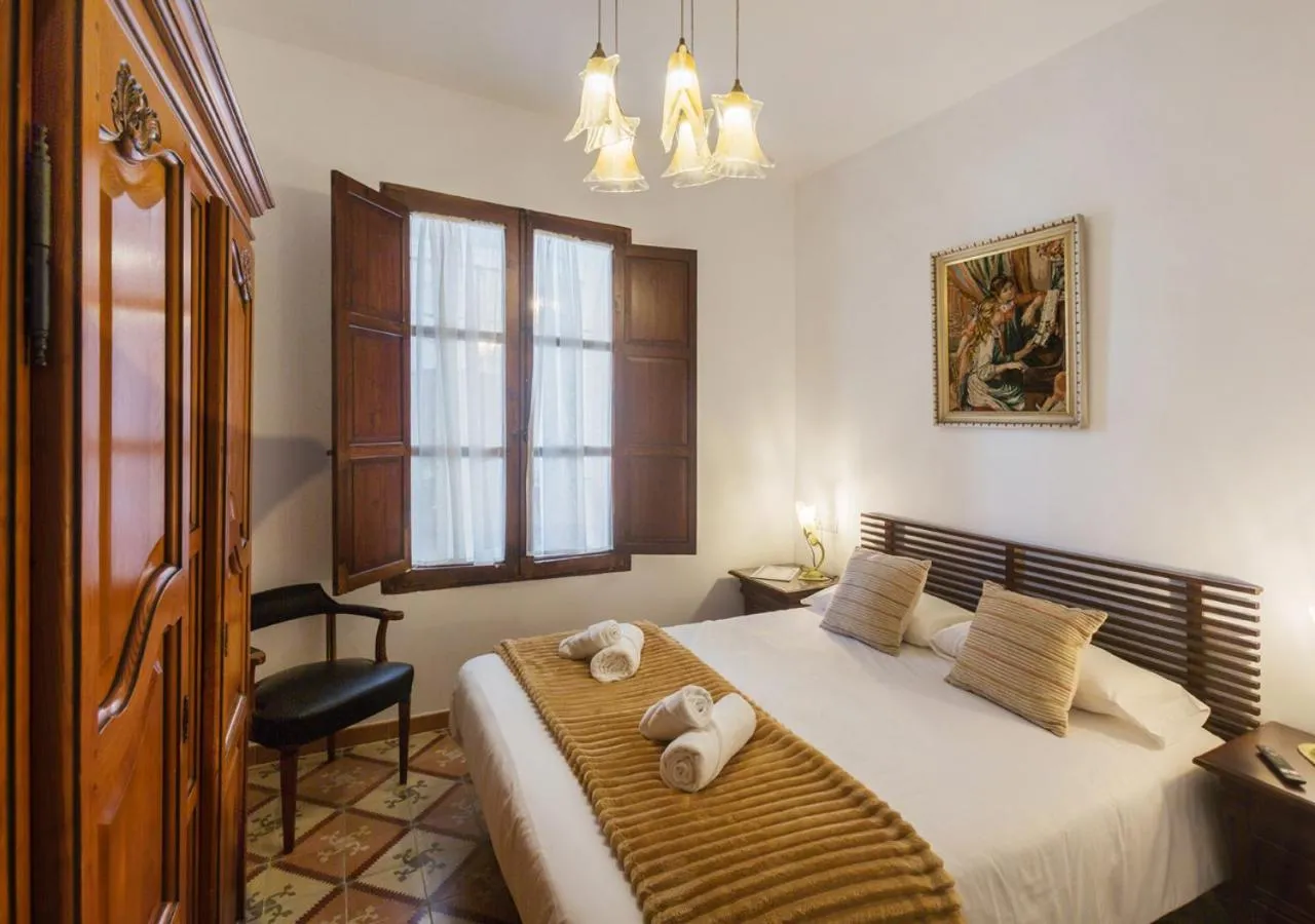 Bedroom, Bed in Art Boutique La Casona de las Flores