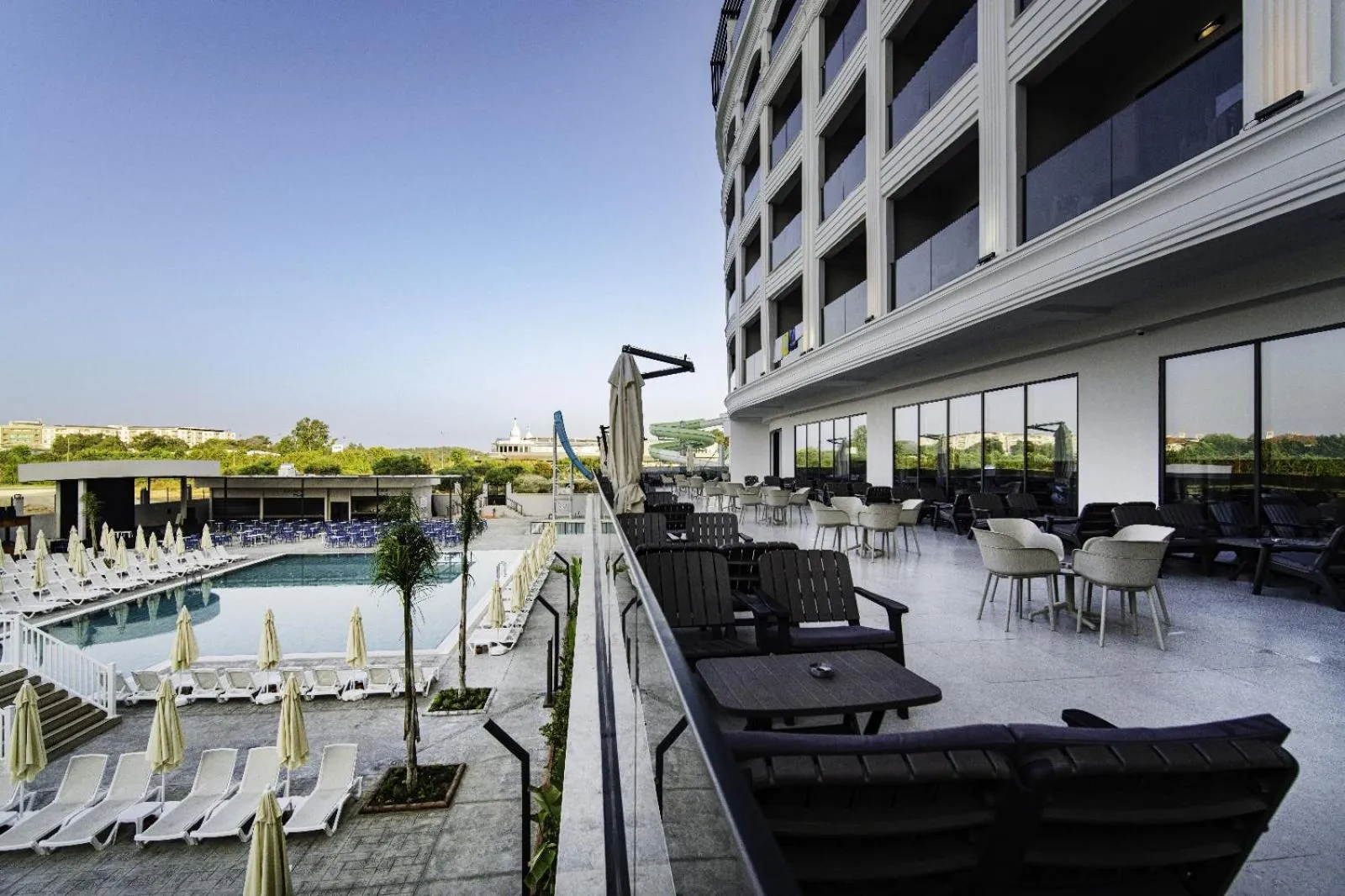 Property building in SIDE MOON PALACE