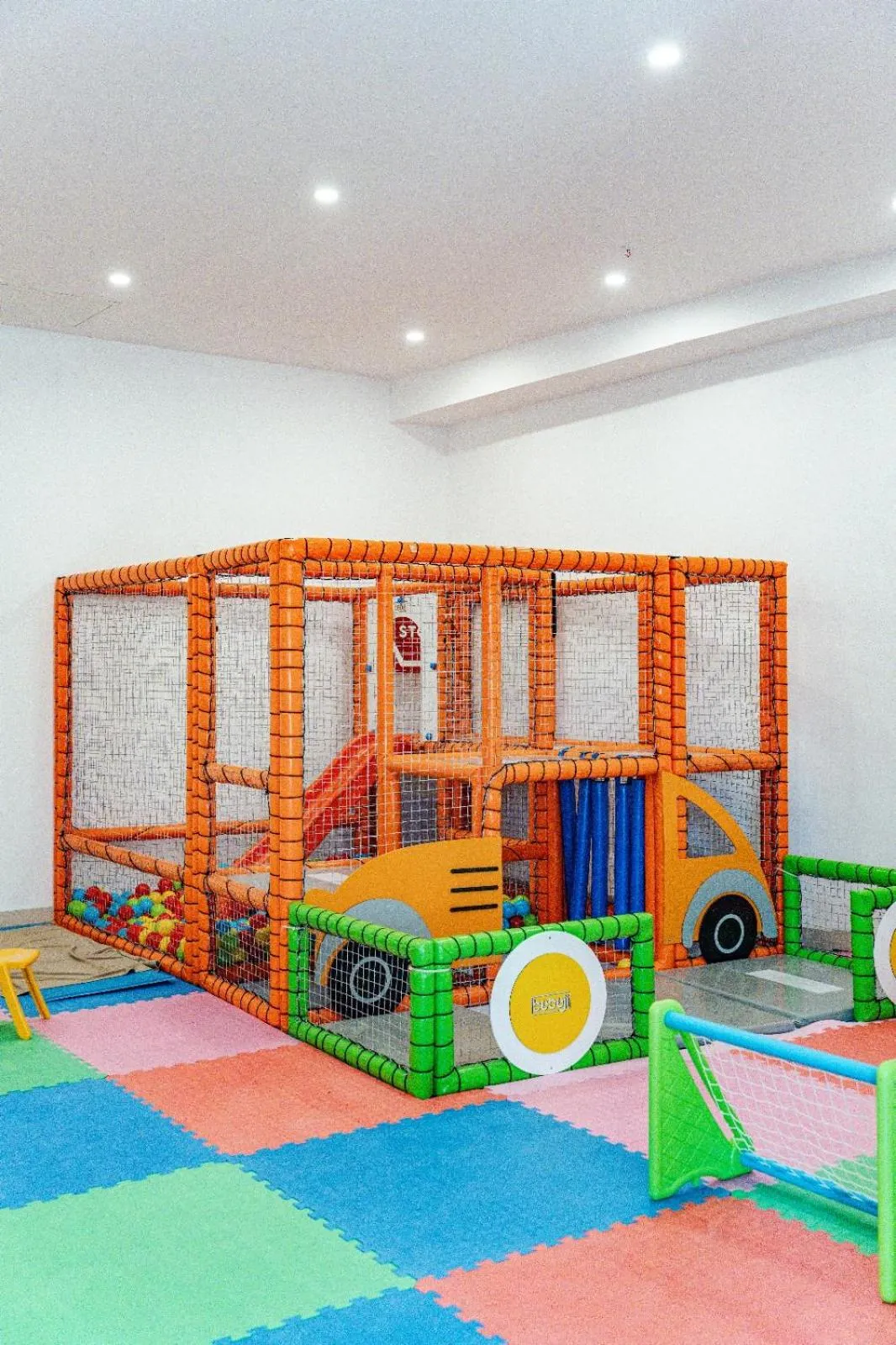Kids's club in SIDE MOON PALACE
