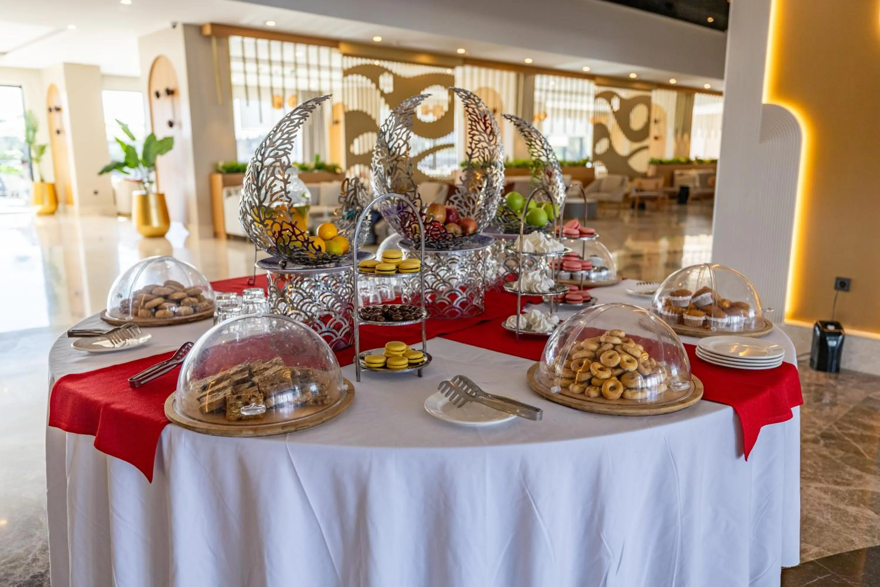 Food and drinks in Side Moon Palace Hotel