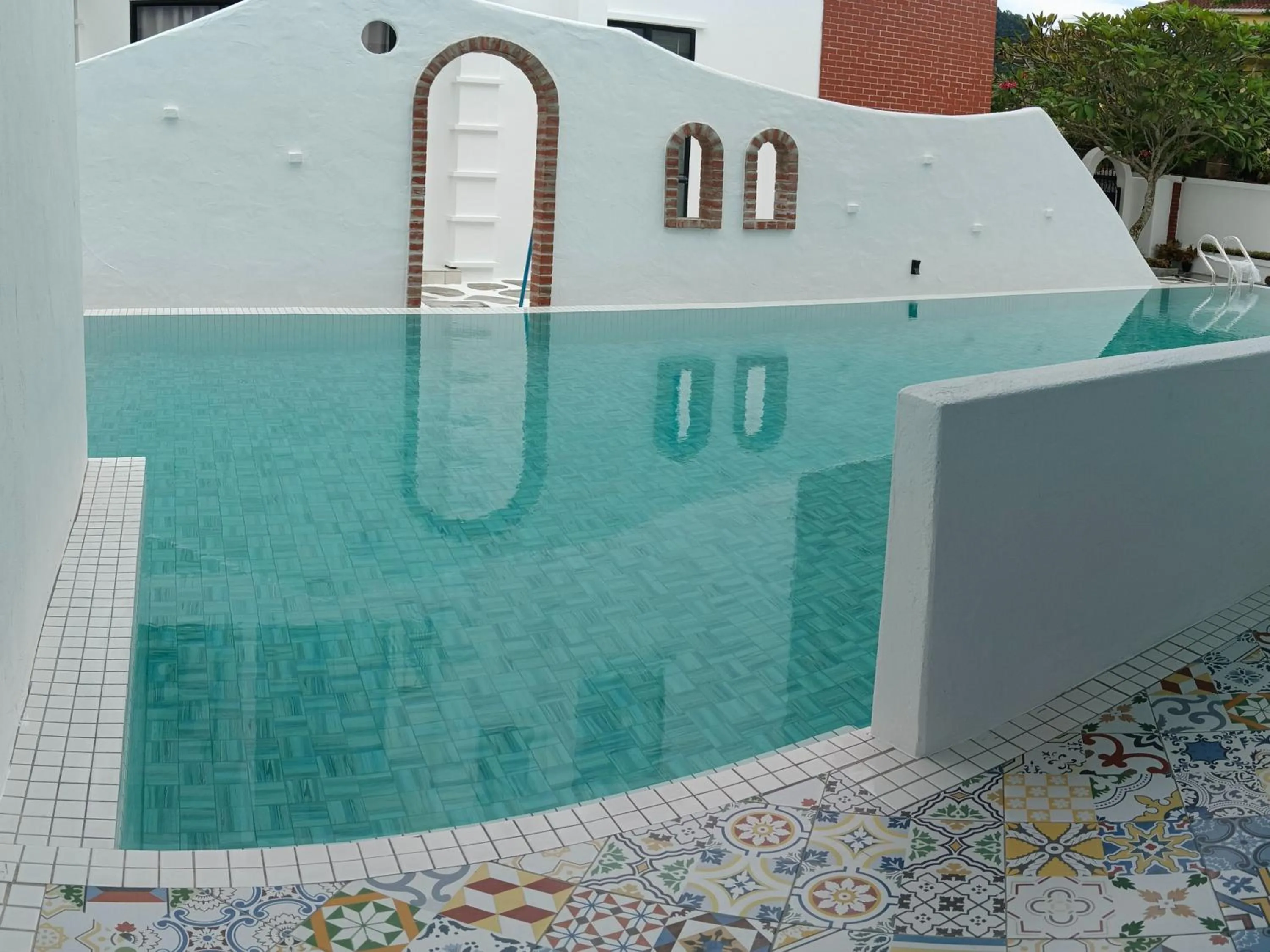Ipoh Santorini Hideaway - Hotel Inspired