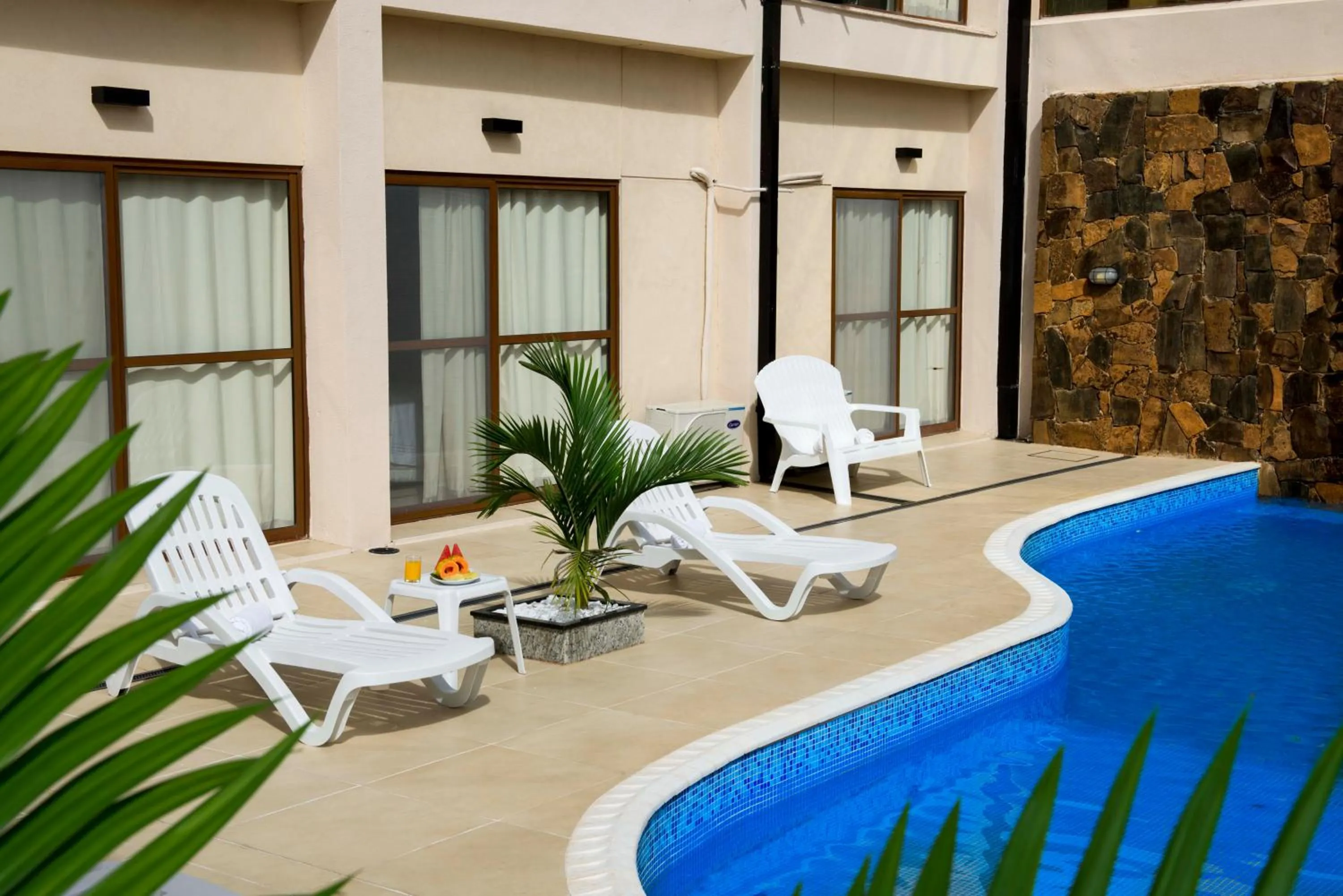 Swimming pool in ARAMI HOTEL & LODGE