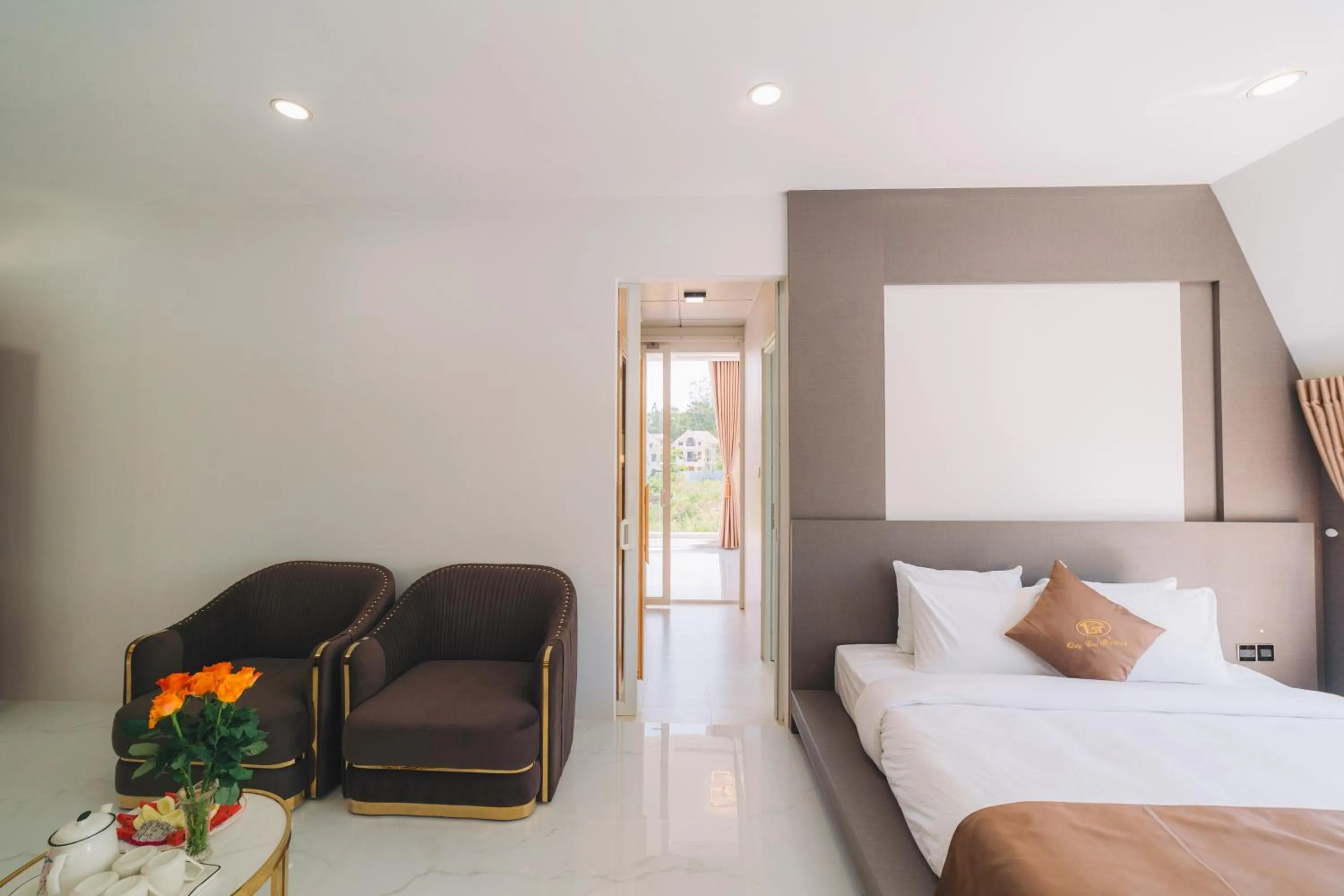 Bedroom, Bed in Quy Tai Premium Hotel