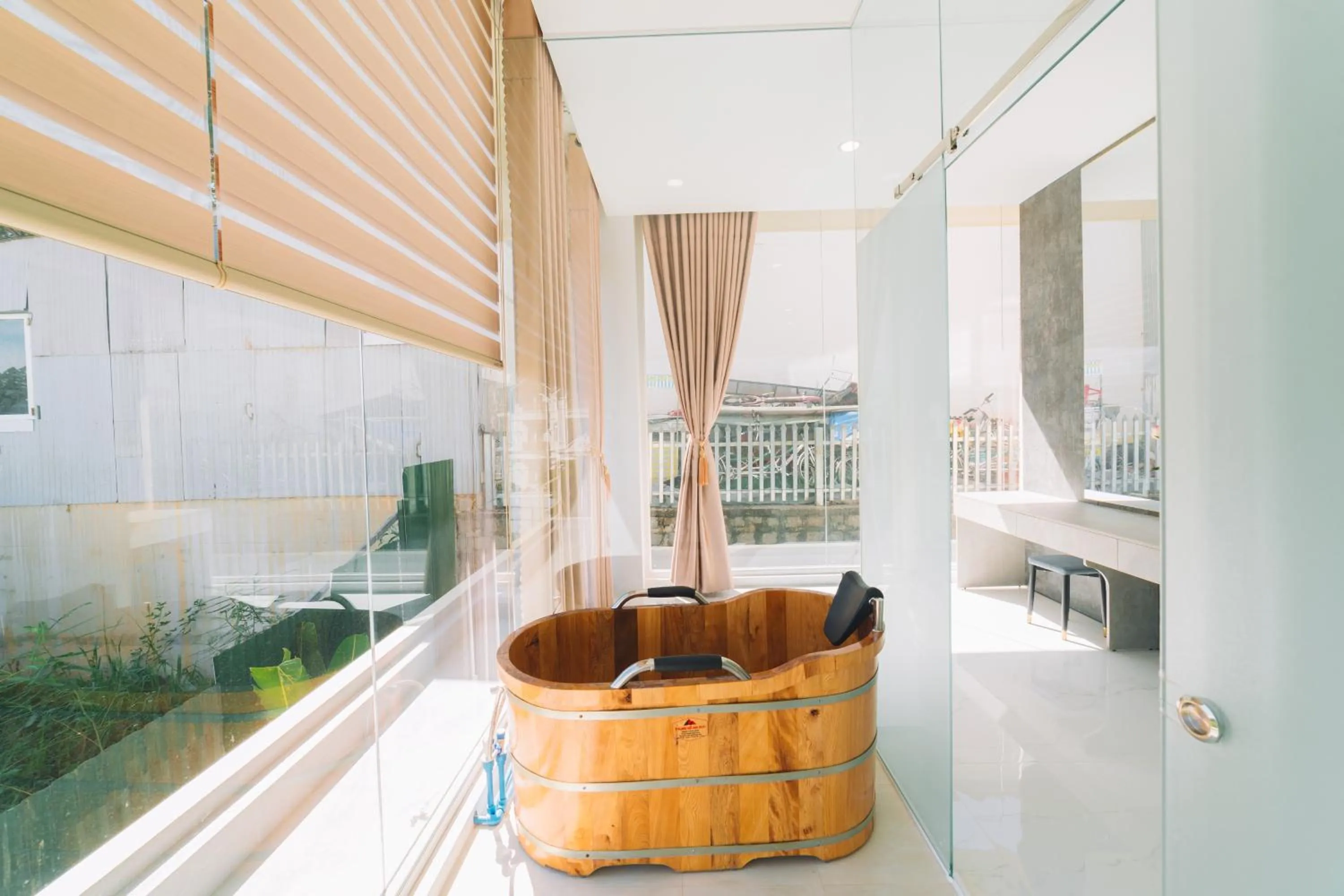 Bath in Quy Tai Premium Hotel