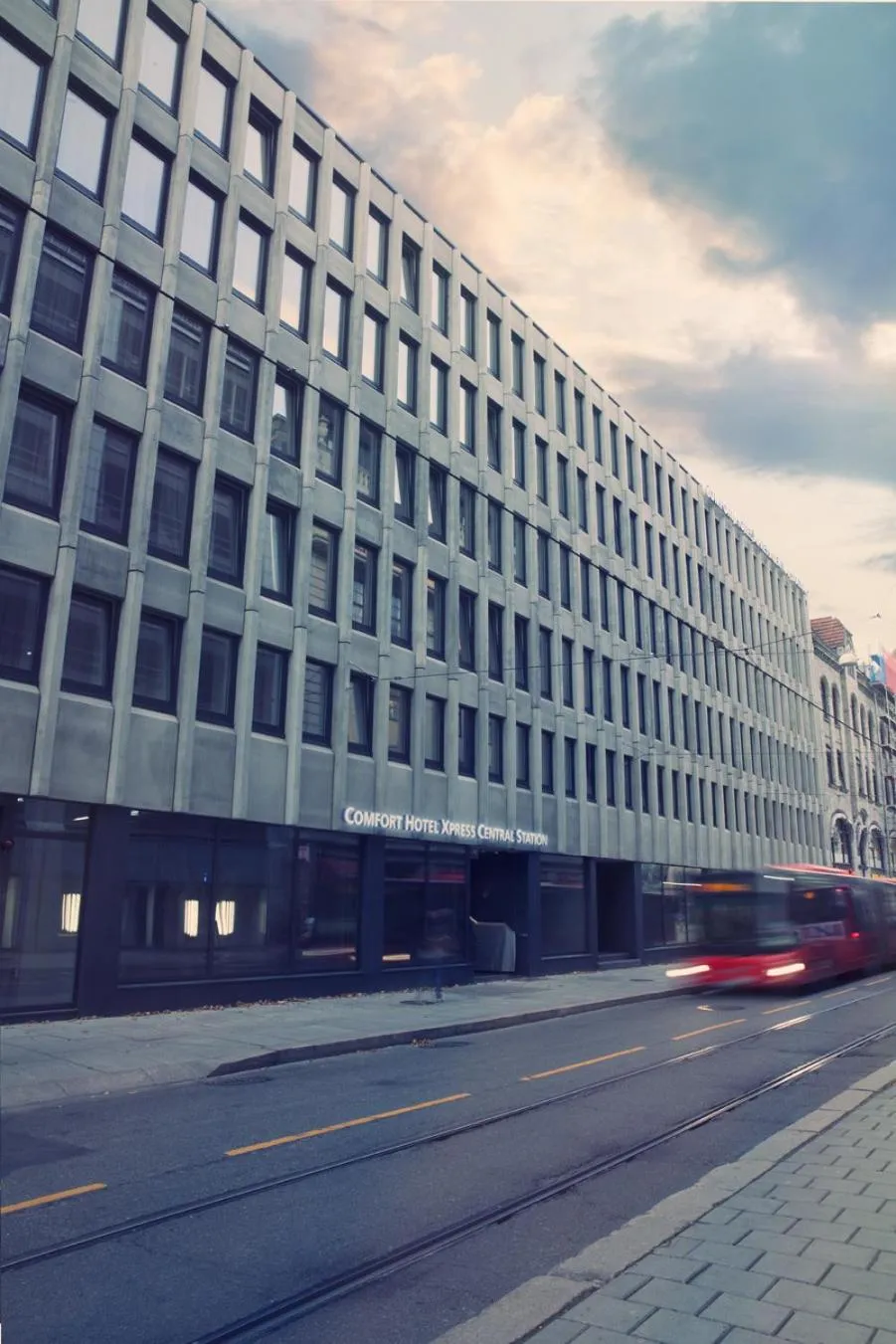 Property building in Comfort Hotel Xpress Central Station