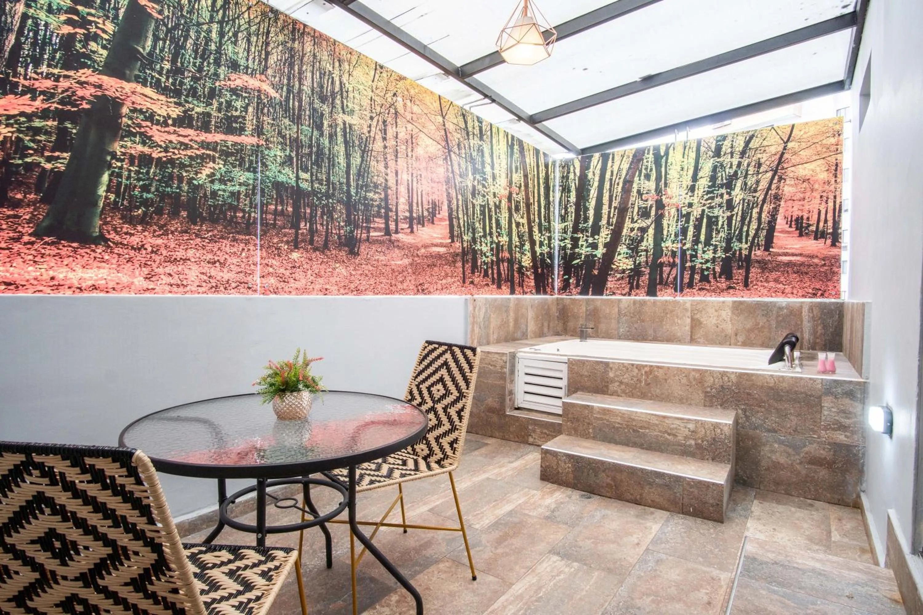 Hot Tub in Azor Hotel Cali Versalles