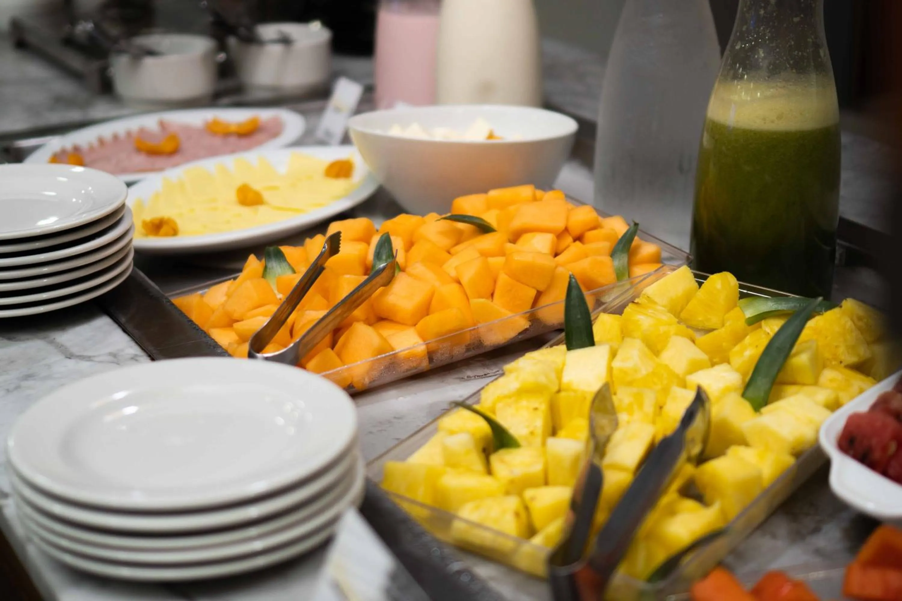 Restaurant/places to eat in Azor Hotel Cali Versalles