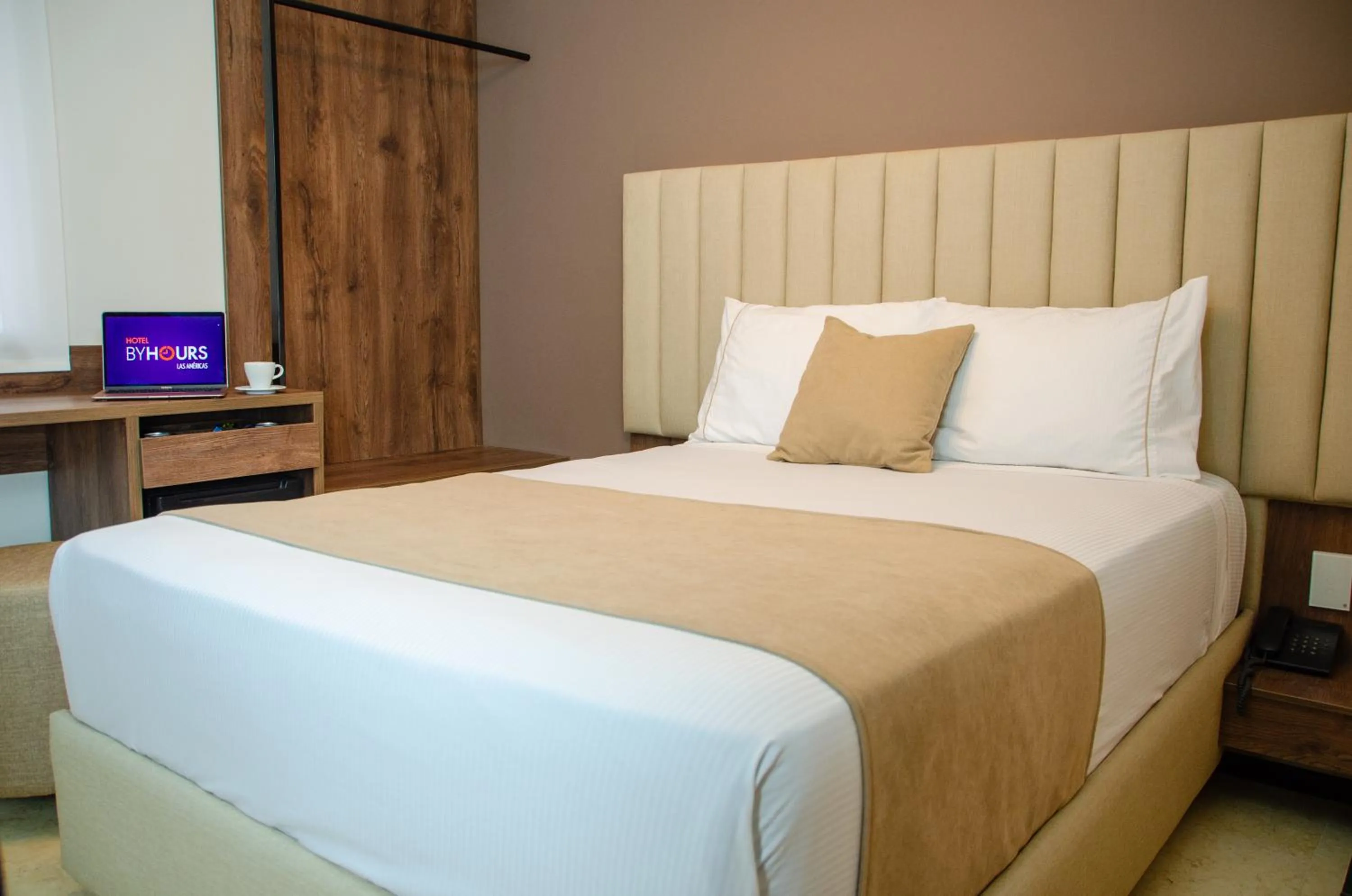 Bed in Hotel ByHours Las Américas