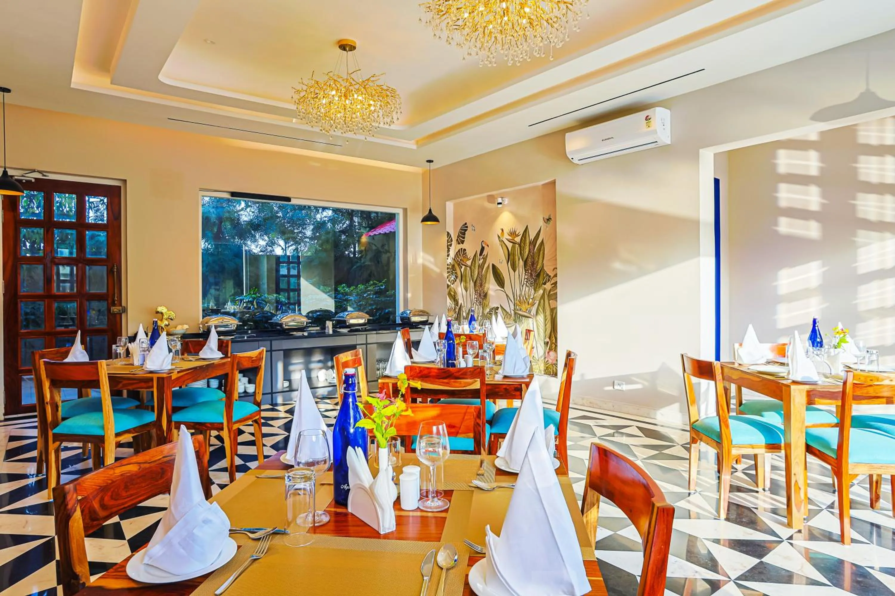 Restaurant/places to eat in Ananyamaya nature lodge