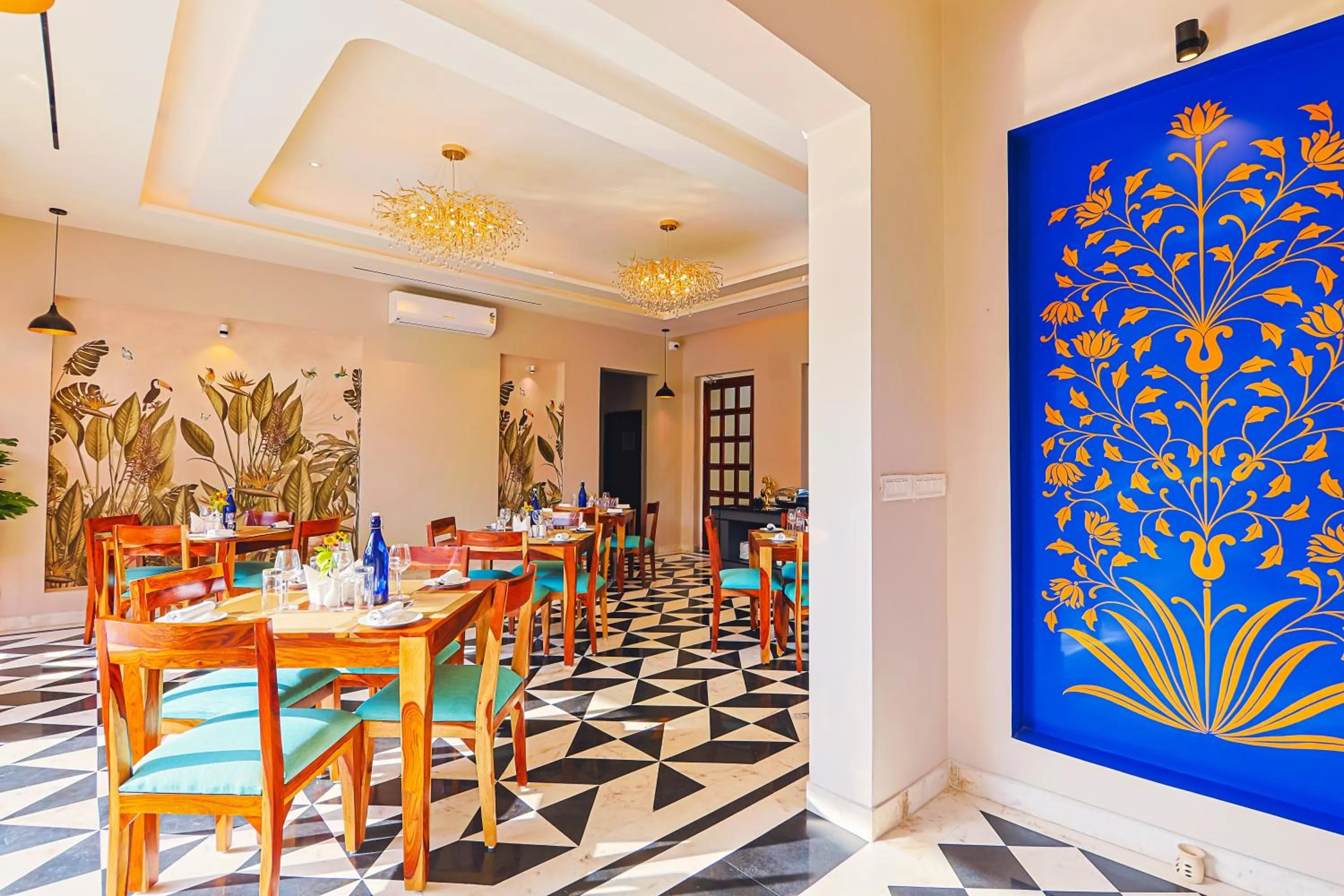 Restaurant/places to eat in Ananyamaya nature lodge