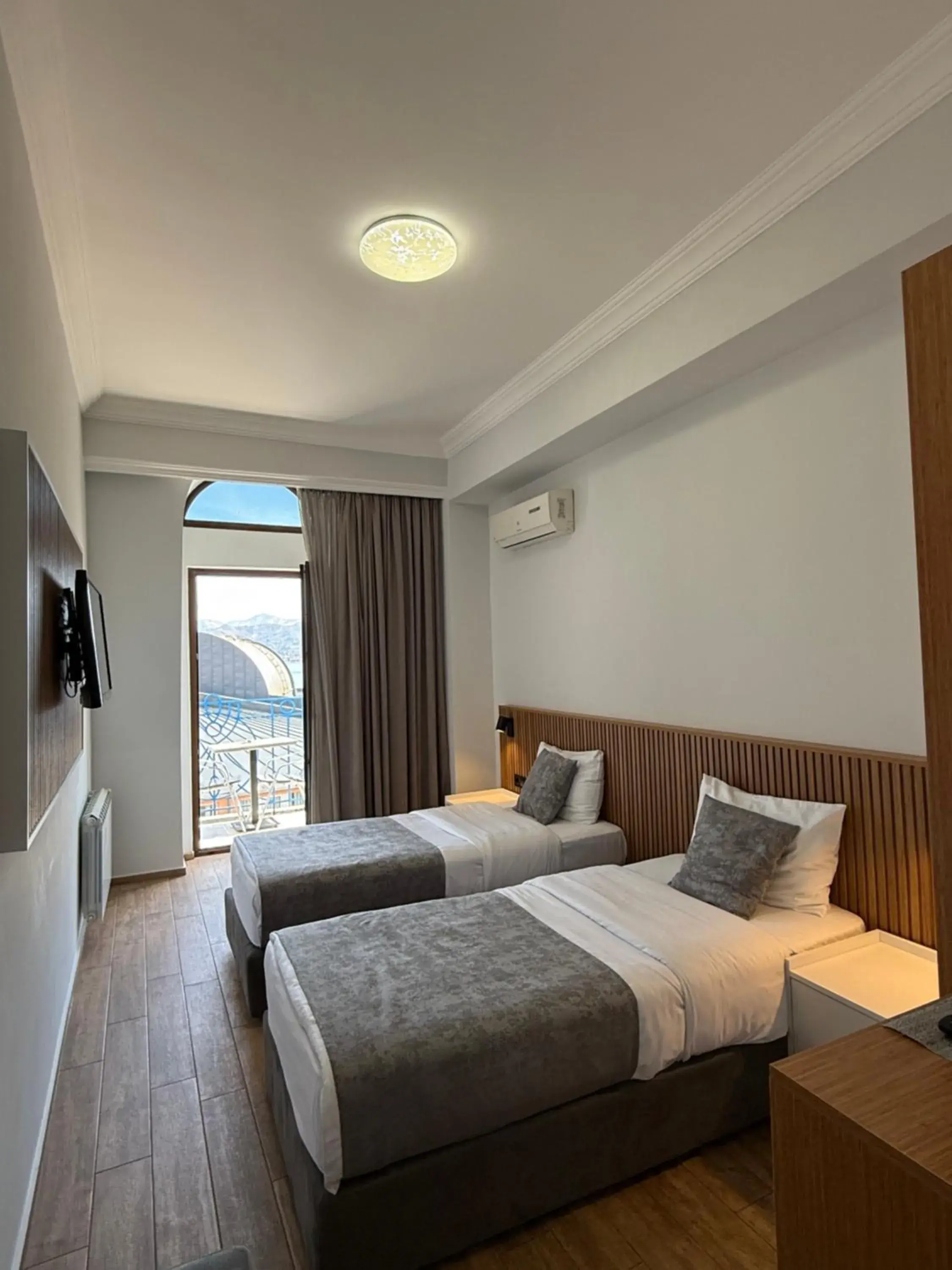 Standard Twin Room with Balcony - single occupancy in Hotel Old Town Standard Twin Room with Balcony - single occupancy in Hotel Old Town