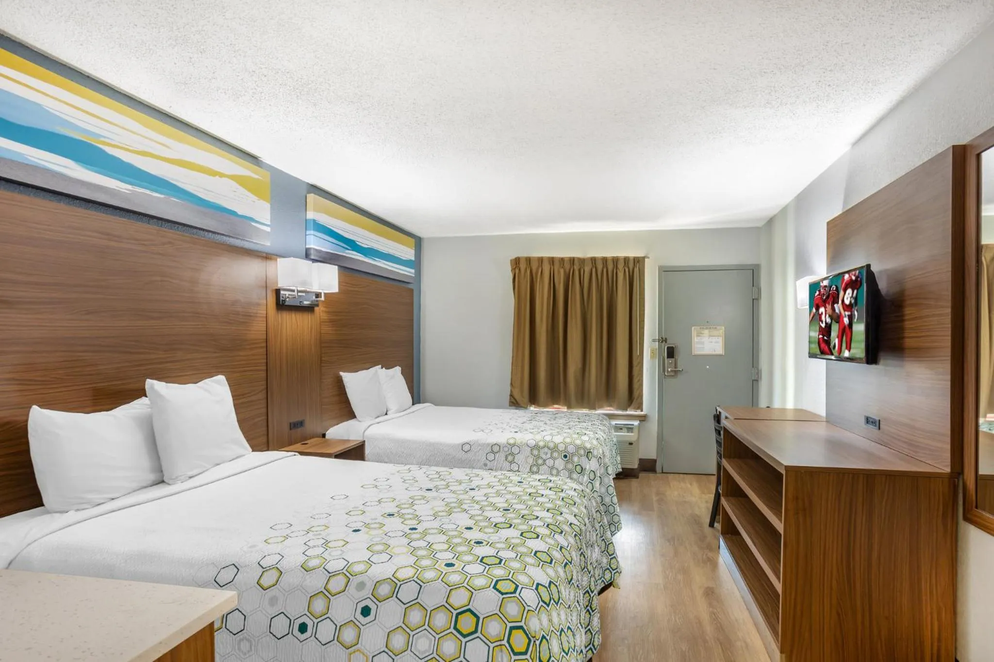 Photo of the whole room, Bed in HomeTowne Studios by Red Roof Lancaster