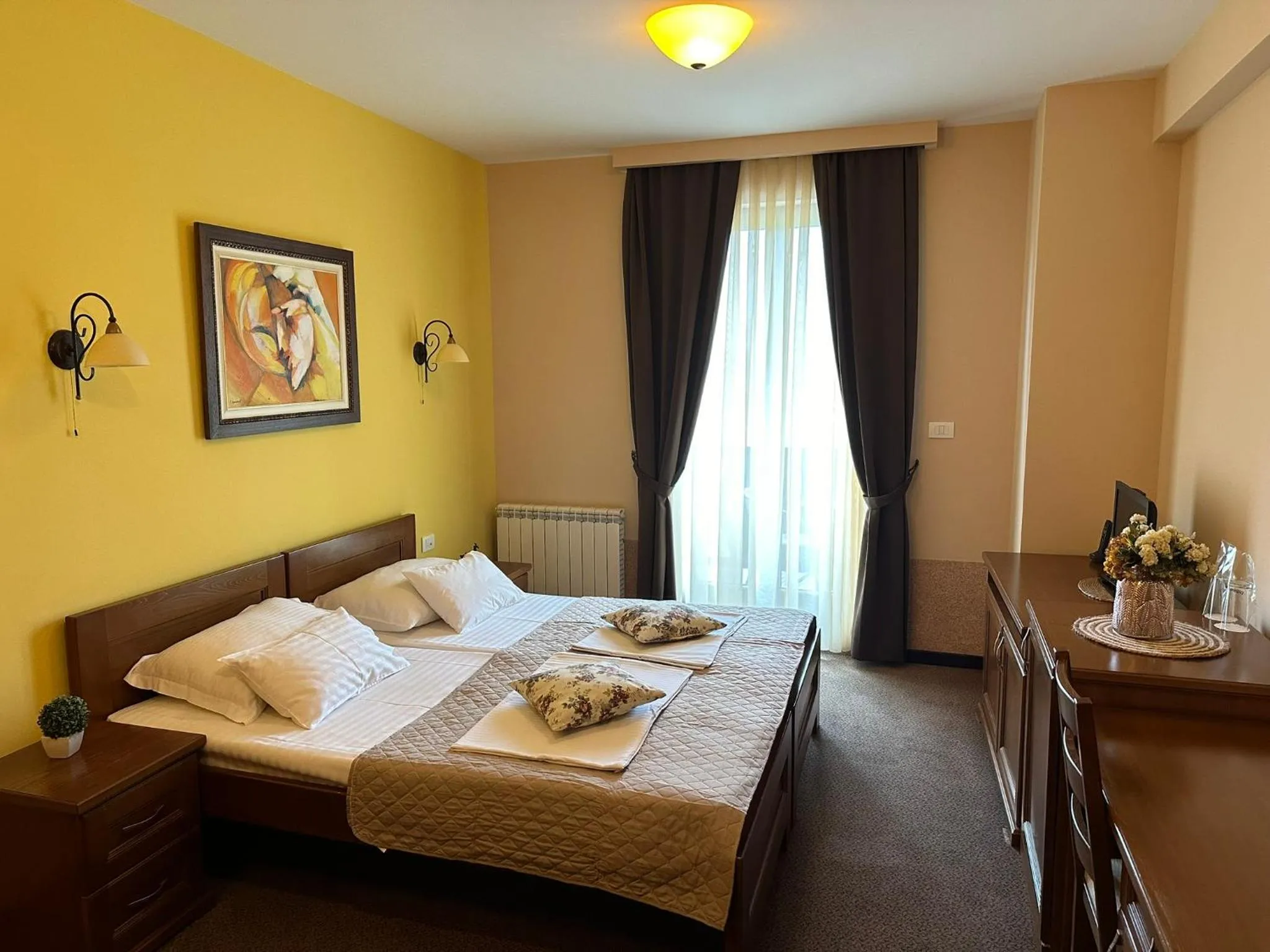 Bed in Hotel Monte Rosa