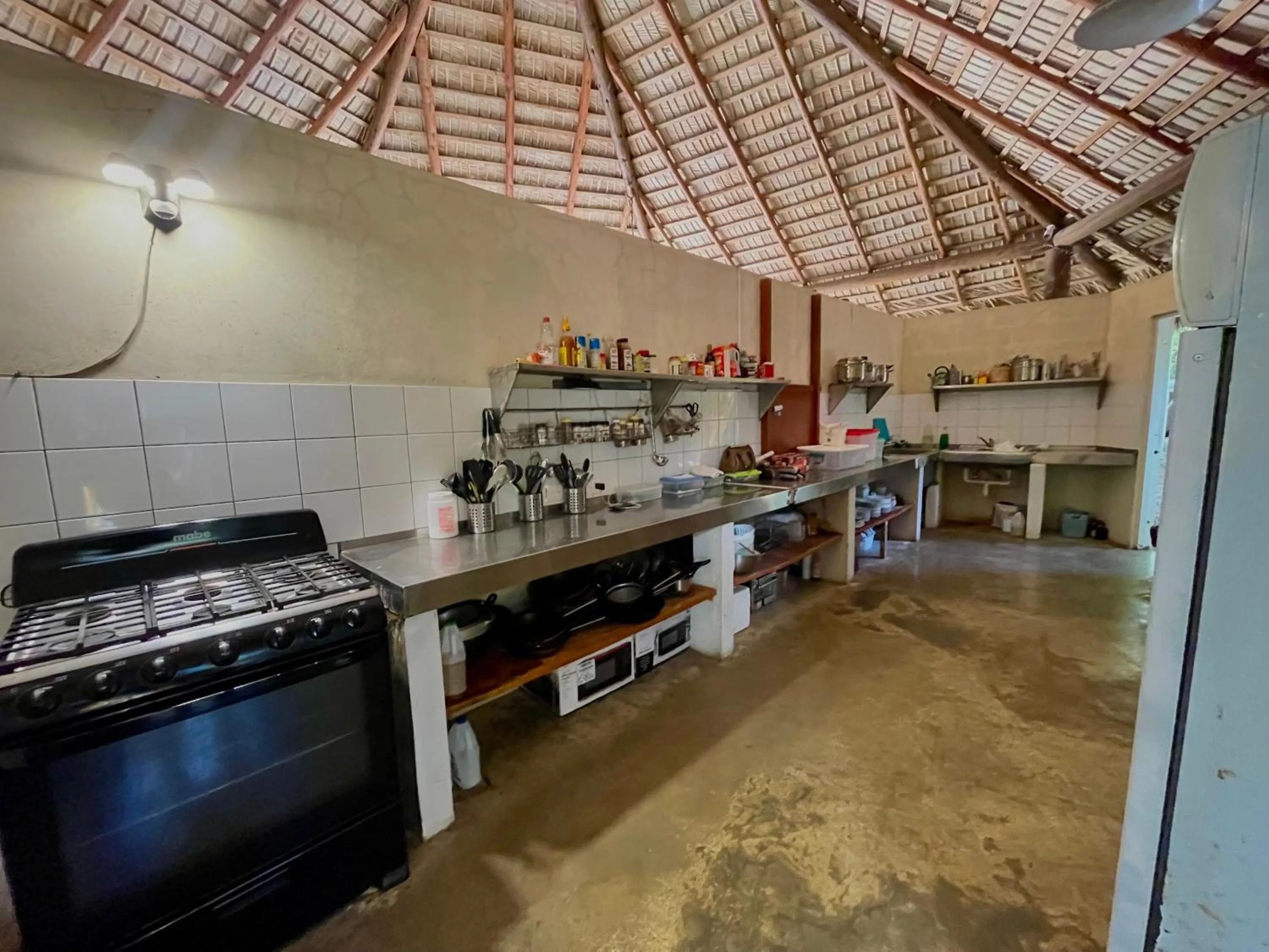 Kitchen or kitchenette in Coral Blanco Hotel