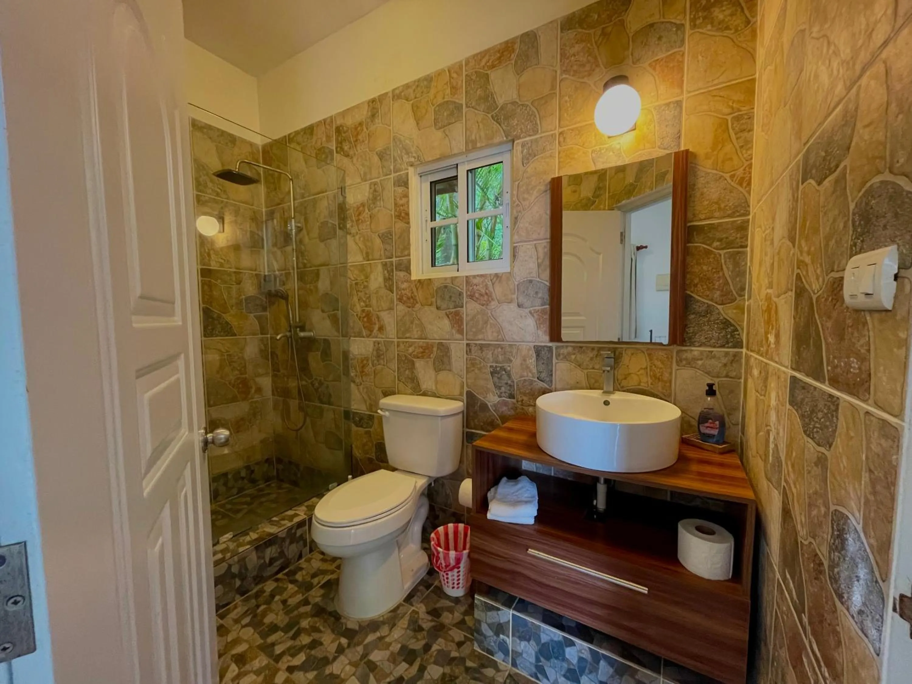 Shower in Coral Blanco Hotel