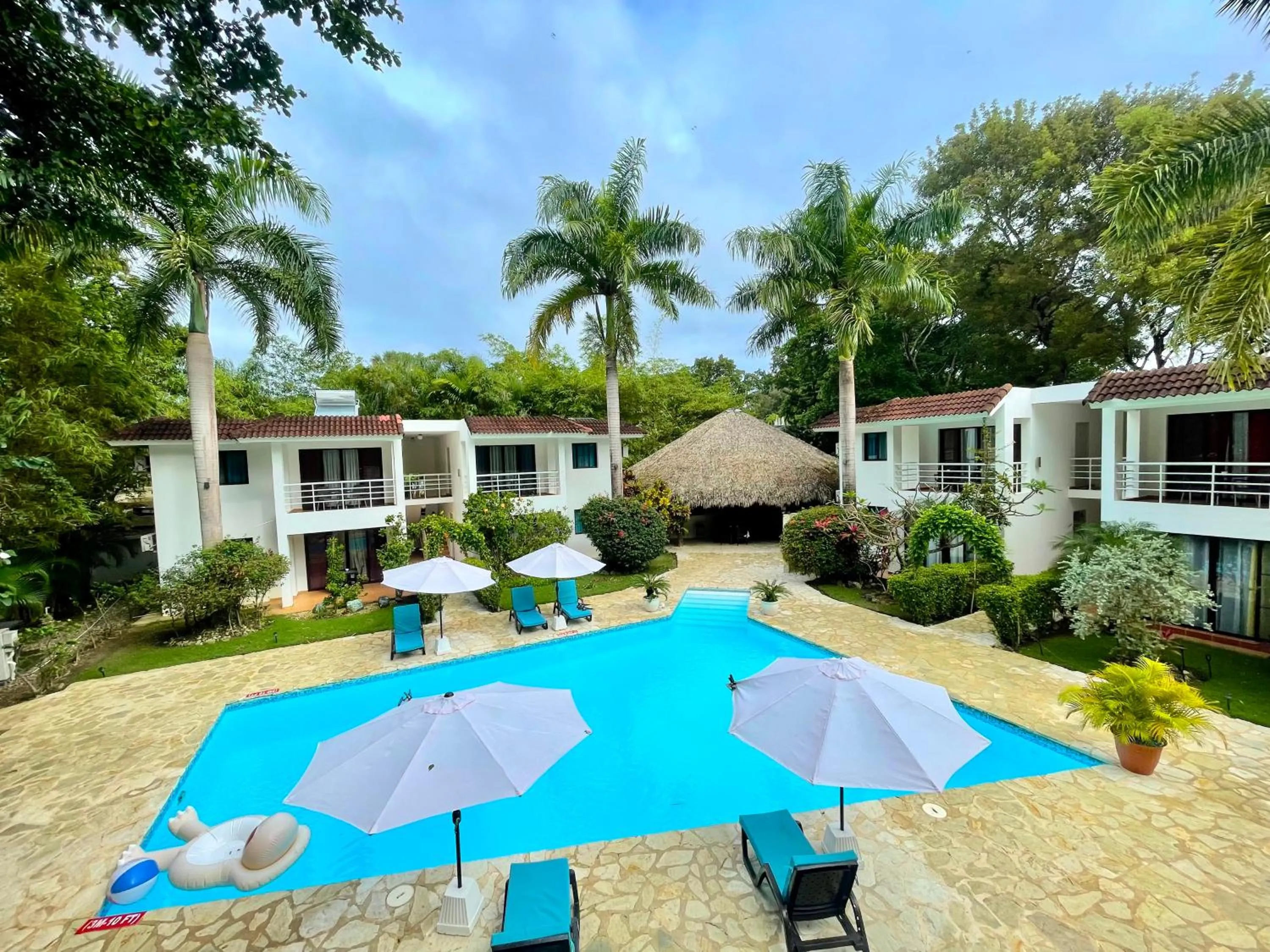 Property building in Coral Blanco Hotel