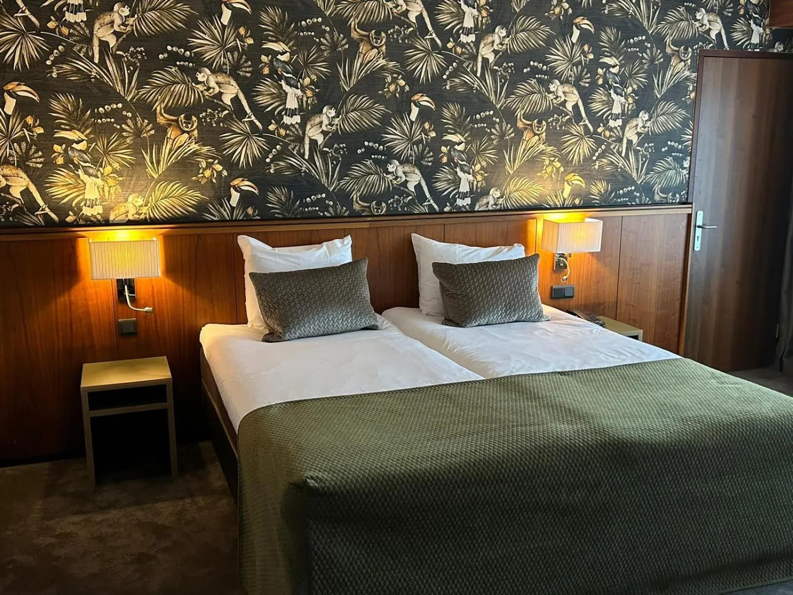 Bedroom, Bed in Hotel van der Valk Wolvega-Heerenveen