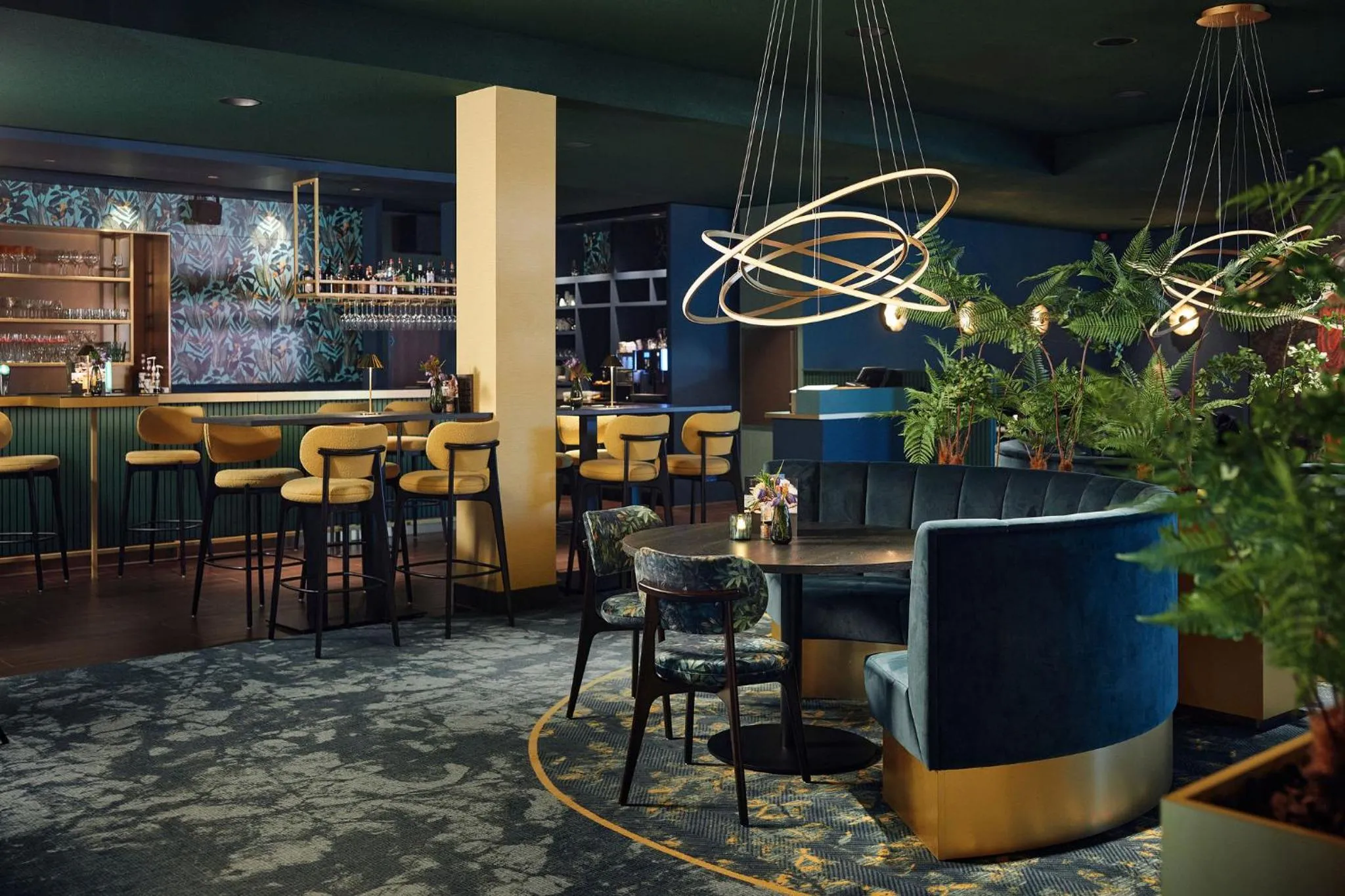 Lounge or bar in Hotel van der Valk Wolvega-Heerenveen