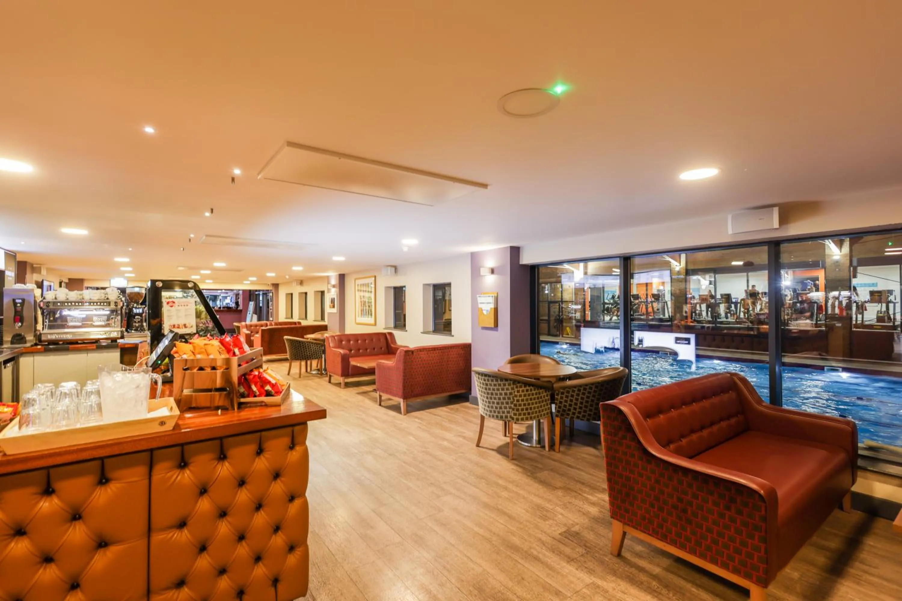 Lounge or bar in The Waterside Hotel and Leisure Club
