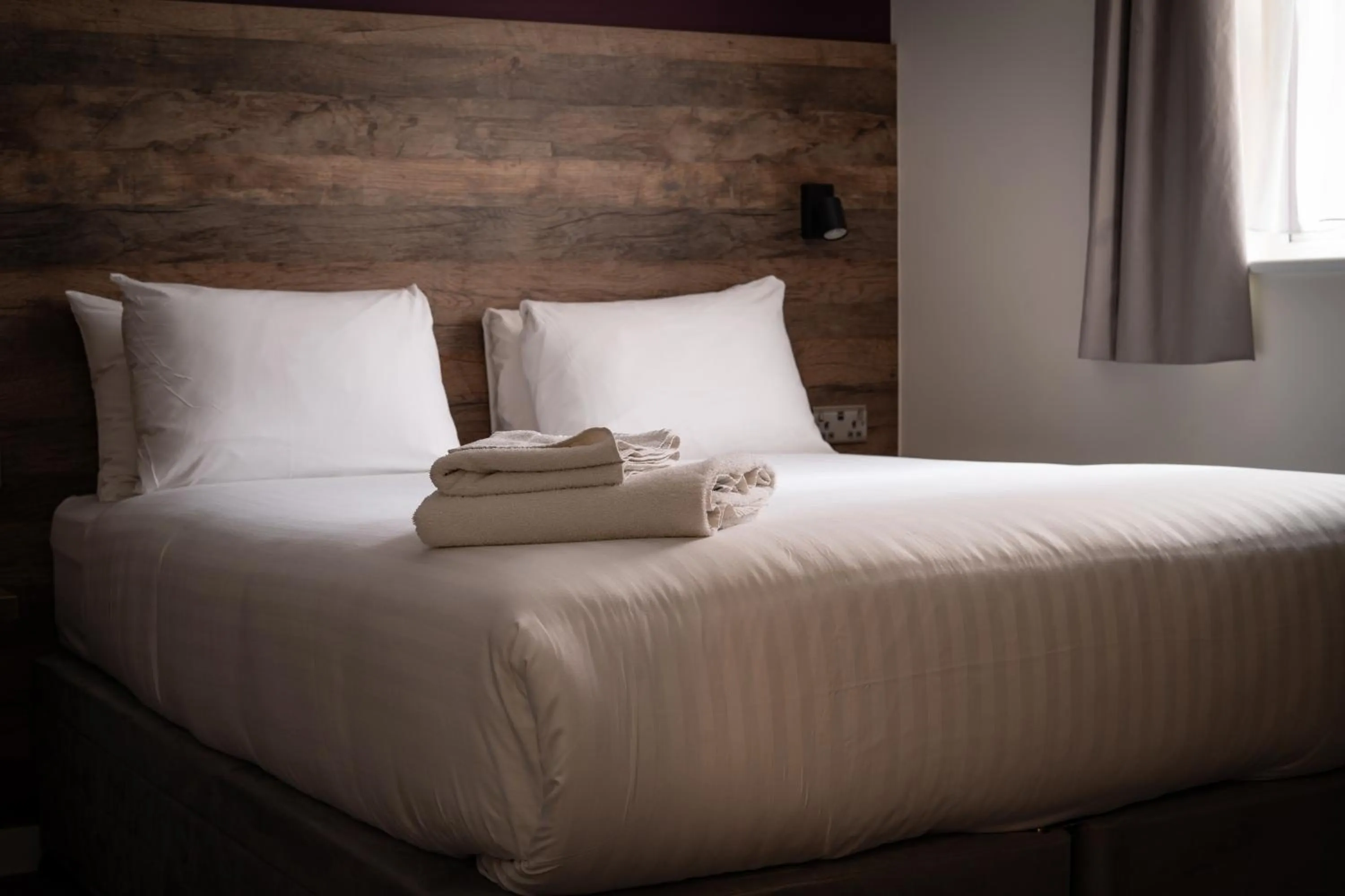 Bed in The Waterside Hotel and Leisure Club