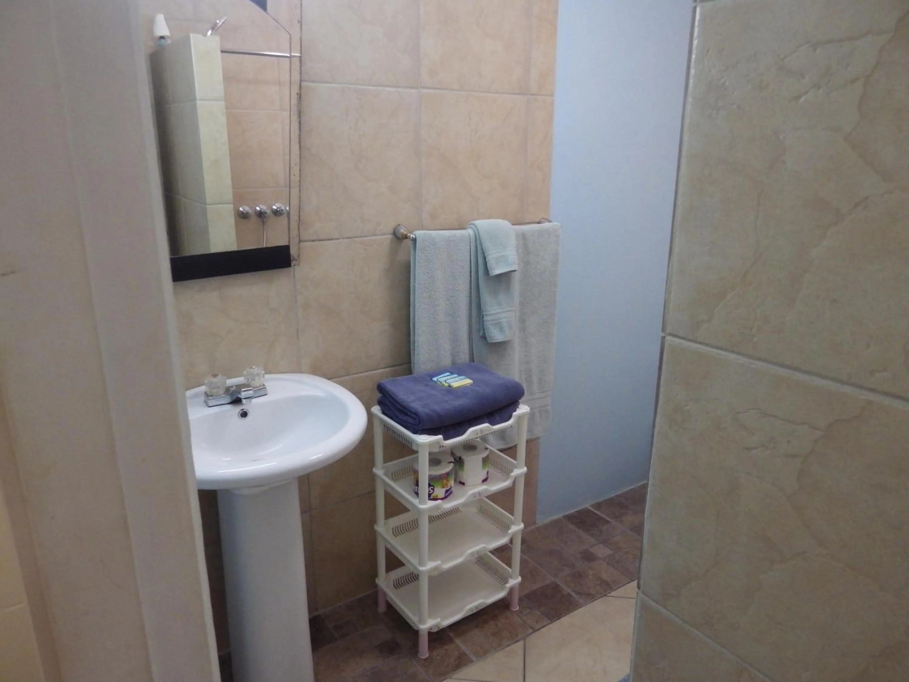 Bathroom in Aruba Cunucu Residence