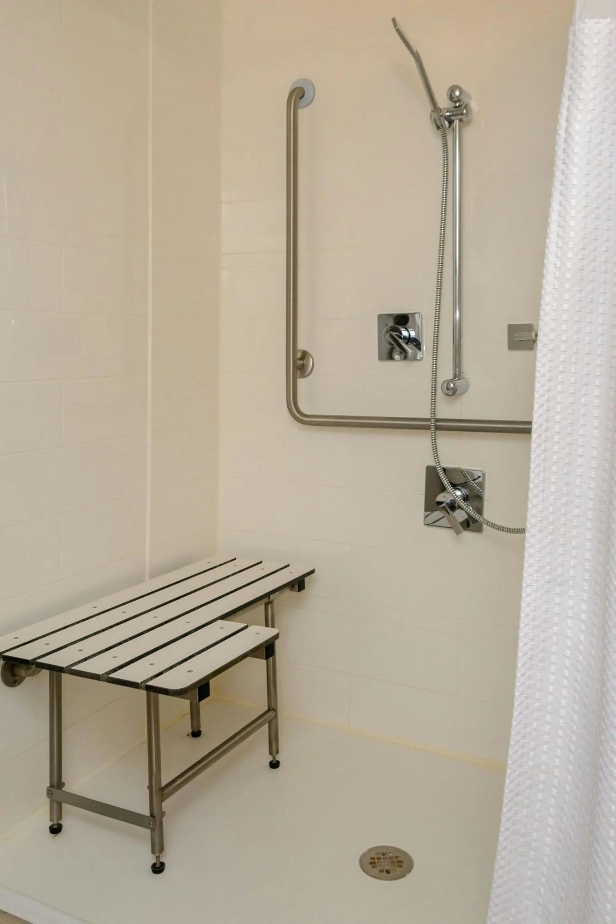 Bathroom in Courtyard by Marriott Toronto Northeast/Markham