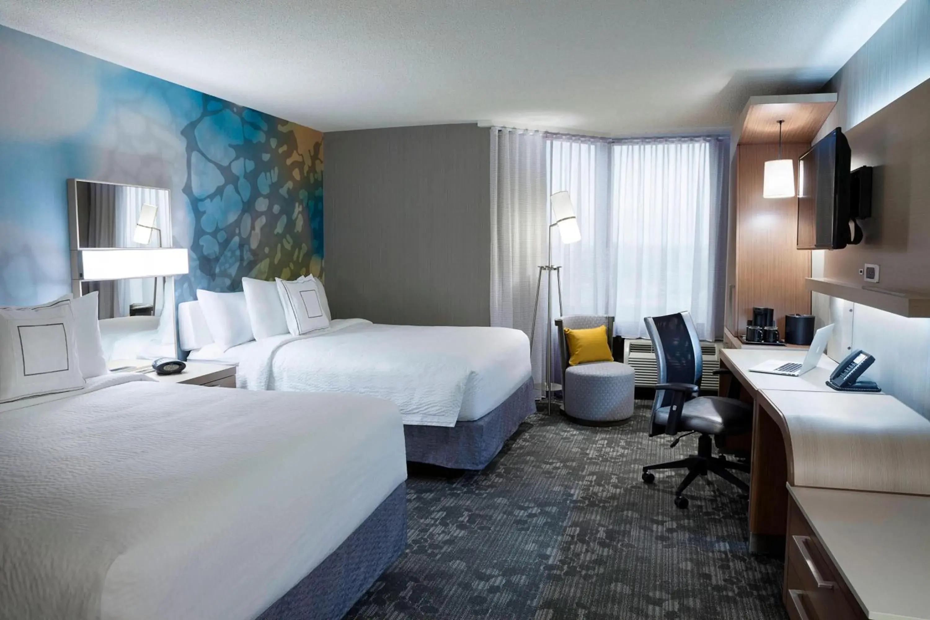 Queen Room with Two Queen Beds in Courtyard by Marriott Toronto Northeast/Markham Queen Room with Two Queen Beds in Courtyard by Marriott Toronto Northeast/Markham