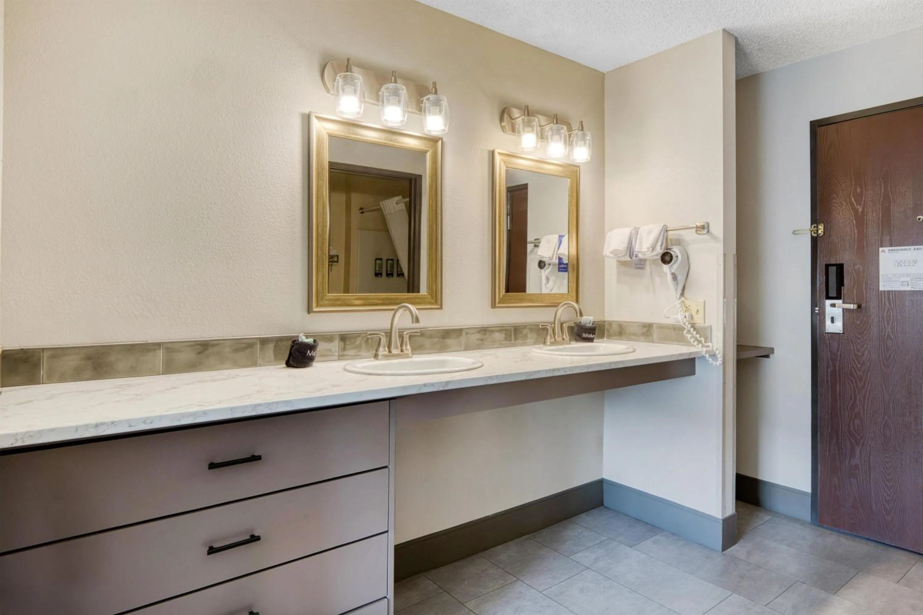 Bedroom in SureStay Plus by Best Western Montrose