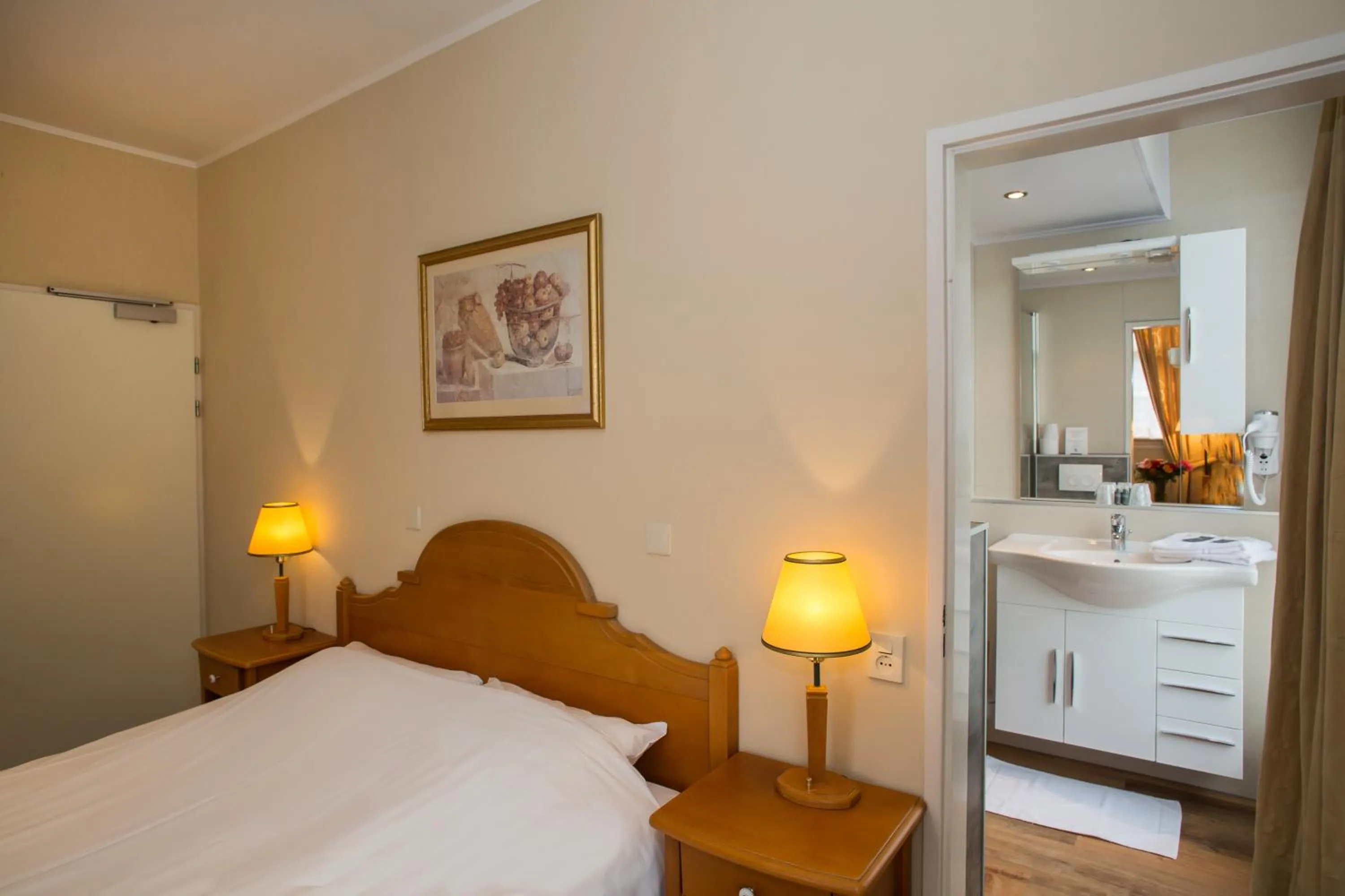 Bedroom, Bed in Landhotel De Hoofdige Boer