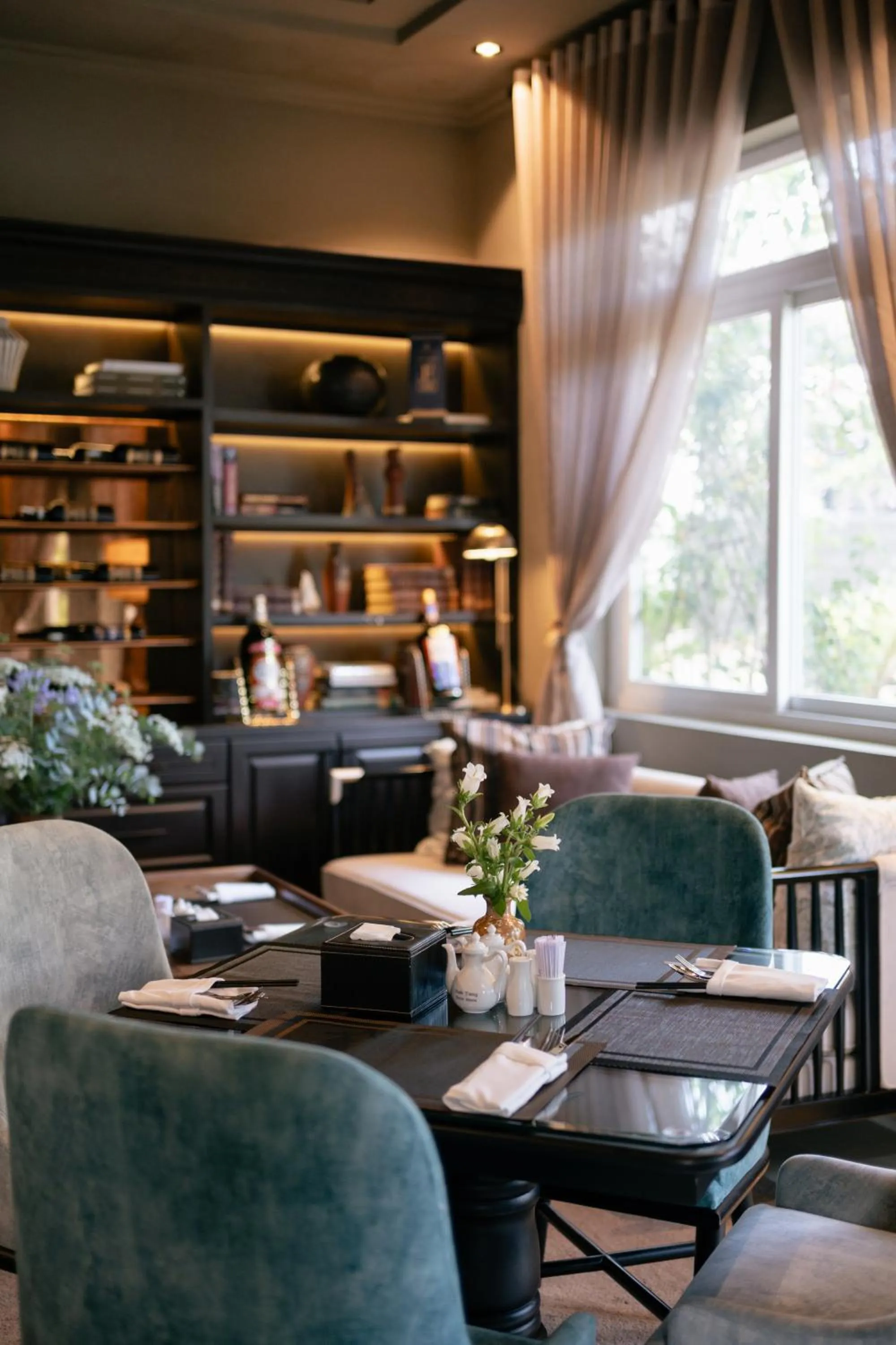 Restaurant/places to eat in Bach Place Dalat