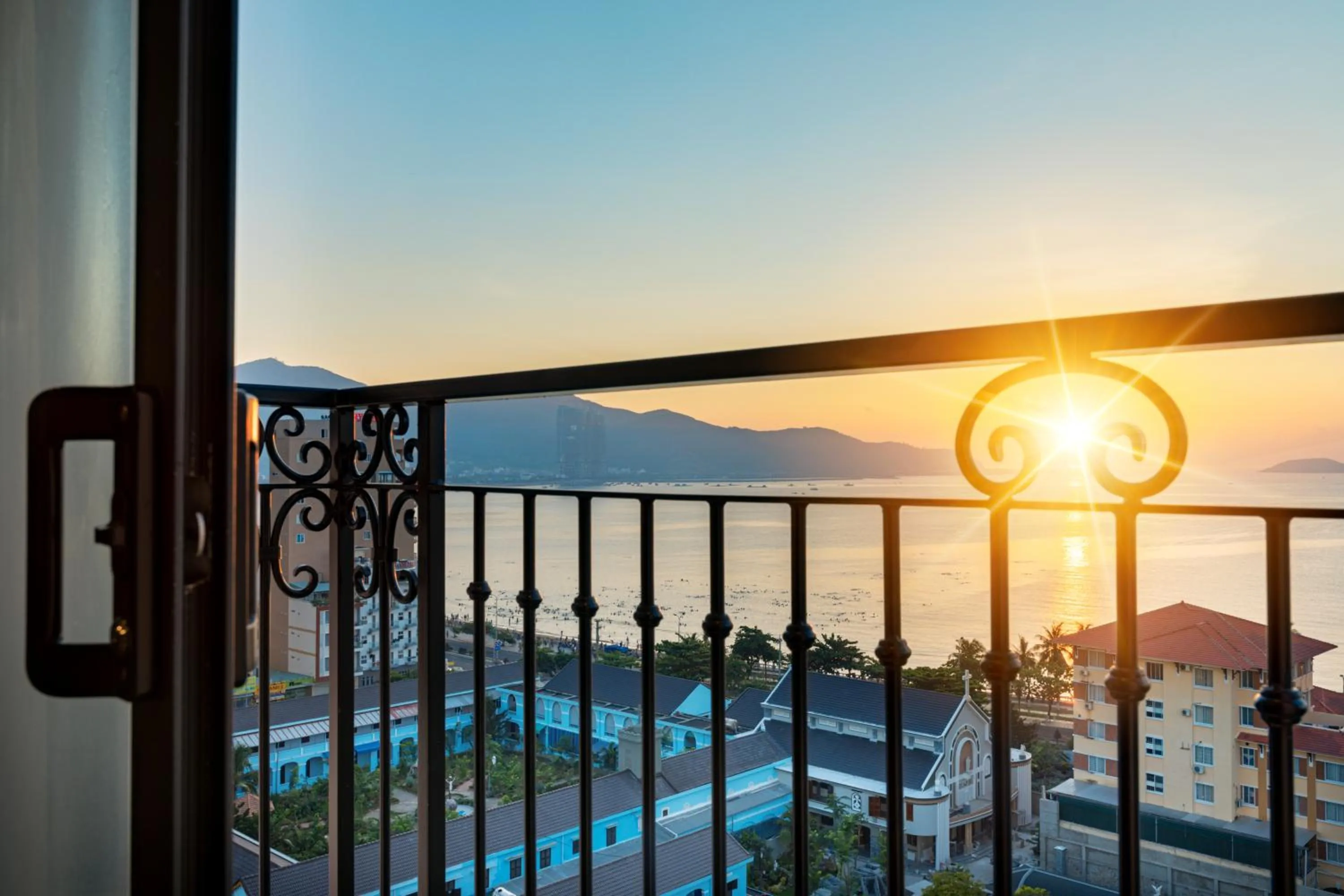 Day in Daphovina Hotel